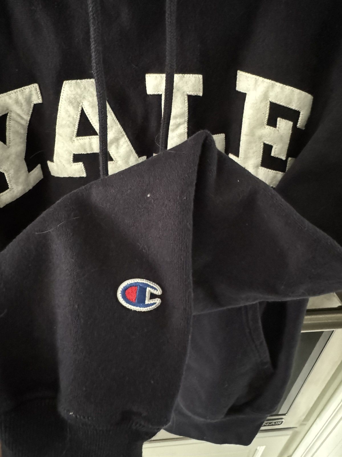 Champion Yale Bulldogs x Hoodie x Vintage x Size M x Champion Size US M / EU 48-50 / 2 - 4 Thumbnail