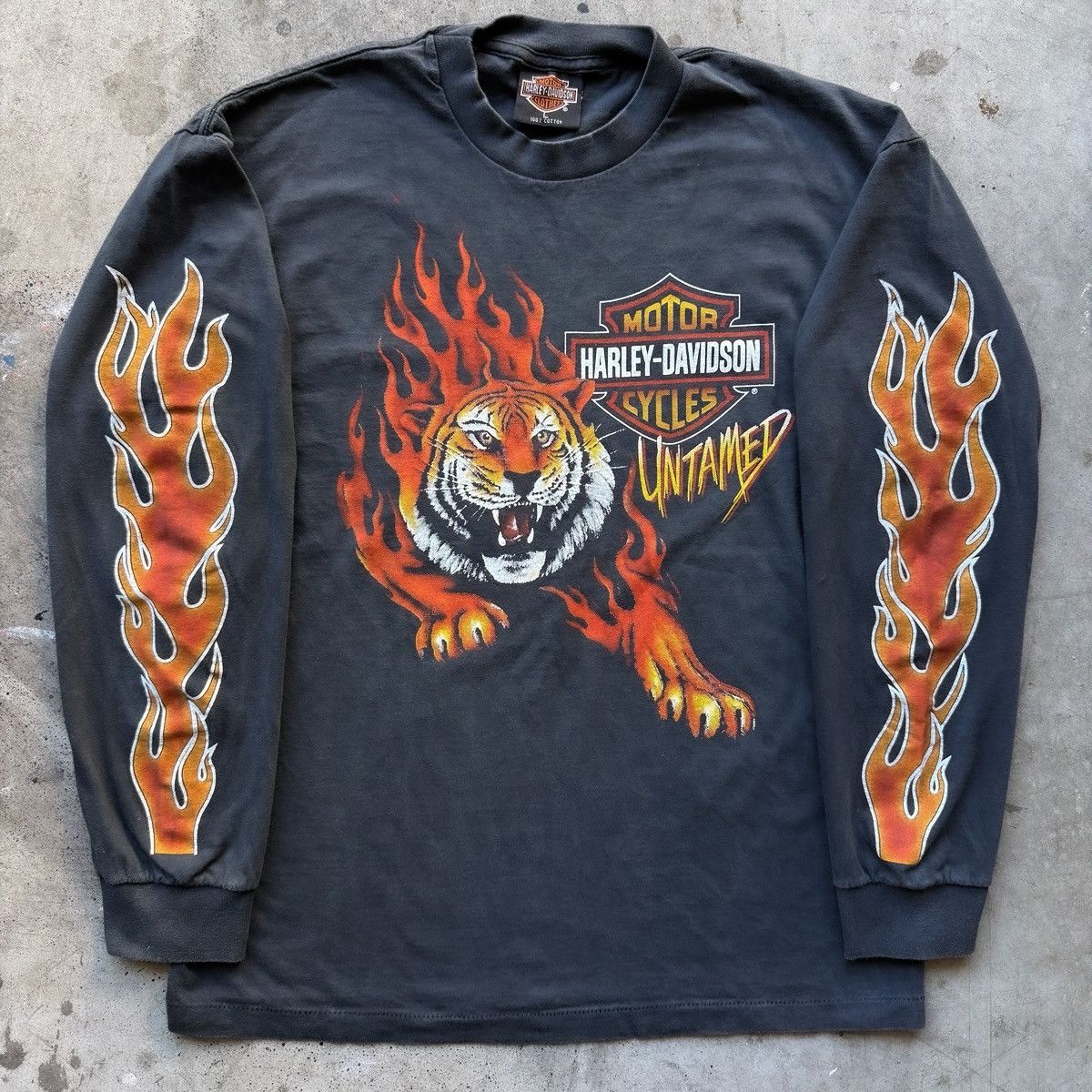Harley Davidson Harley davidson skull flames longsleeve size Large