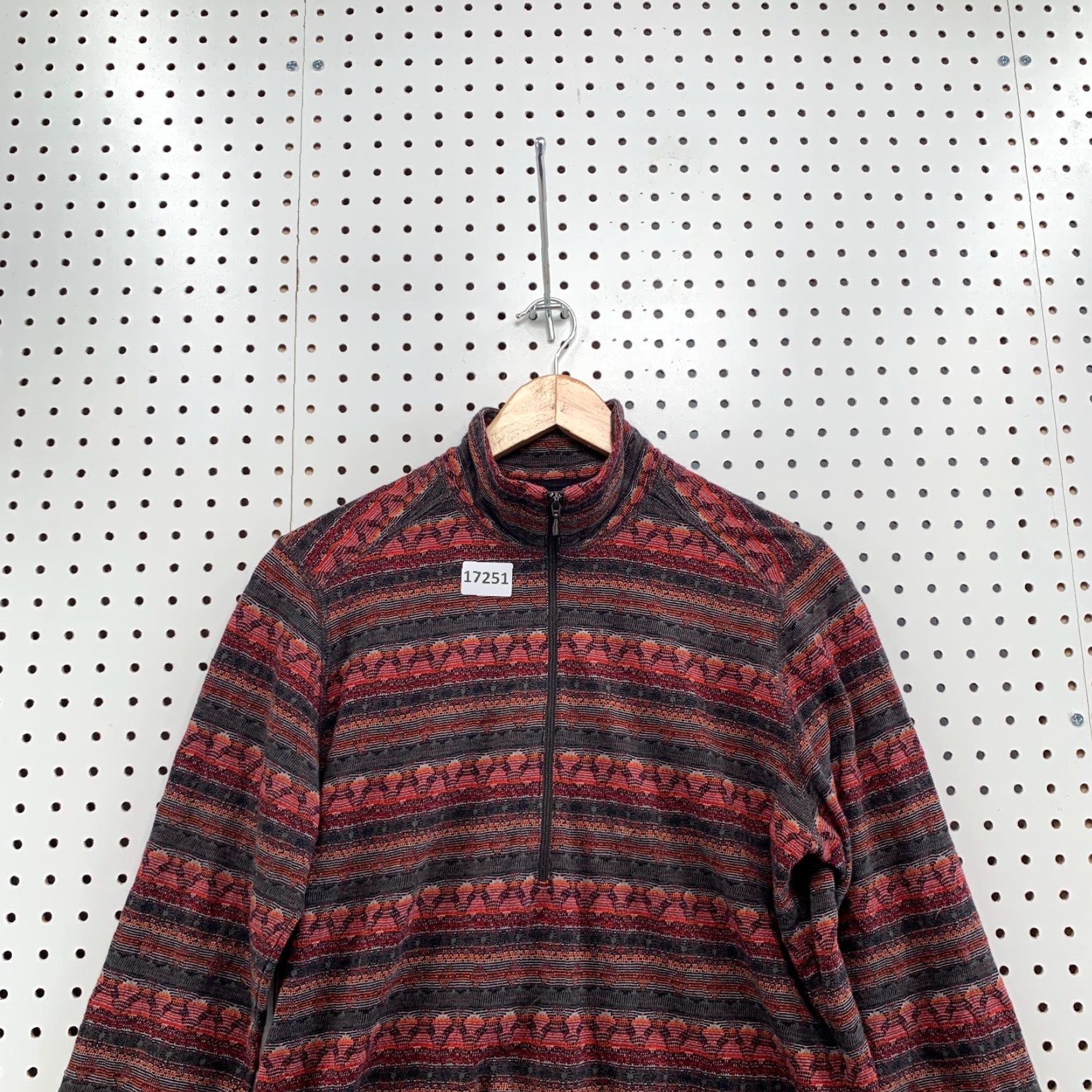 Vintage Woolrich Pullover Sweater Adult Mens Large L Red Aztec Southwestern Men’s - 90s Event Theme? (Note: keep original size L) Size US L / EU 52-54 / 3 - 6 Thumbnail