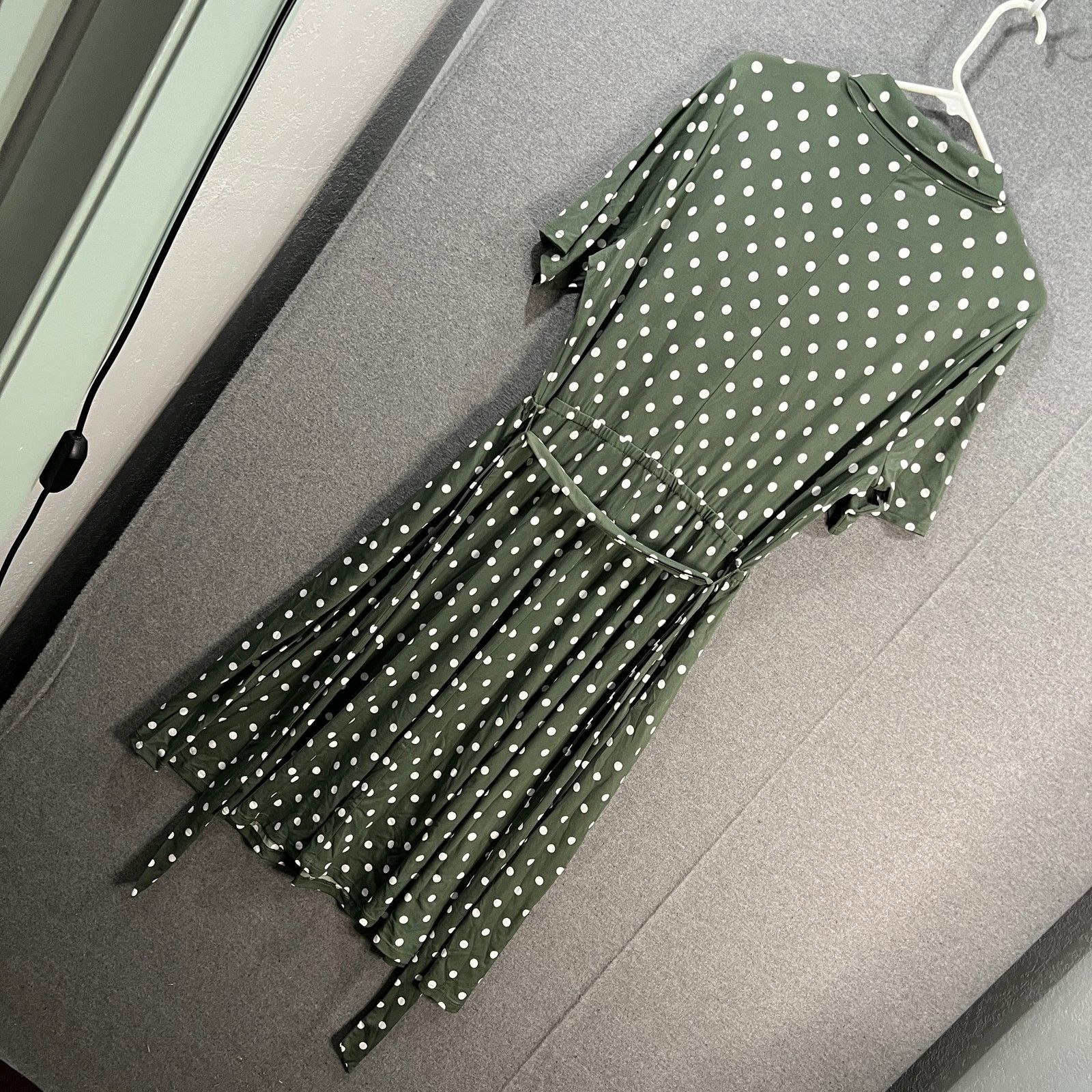 Other Girl With Curves Regular Collared Knit Midi Shirt Dress Oliv Size M / US 6-8 / IT 42-44 - 2 Thumbnail