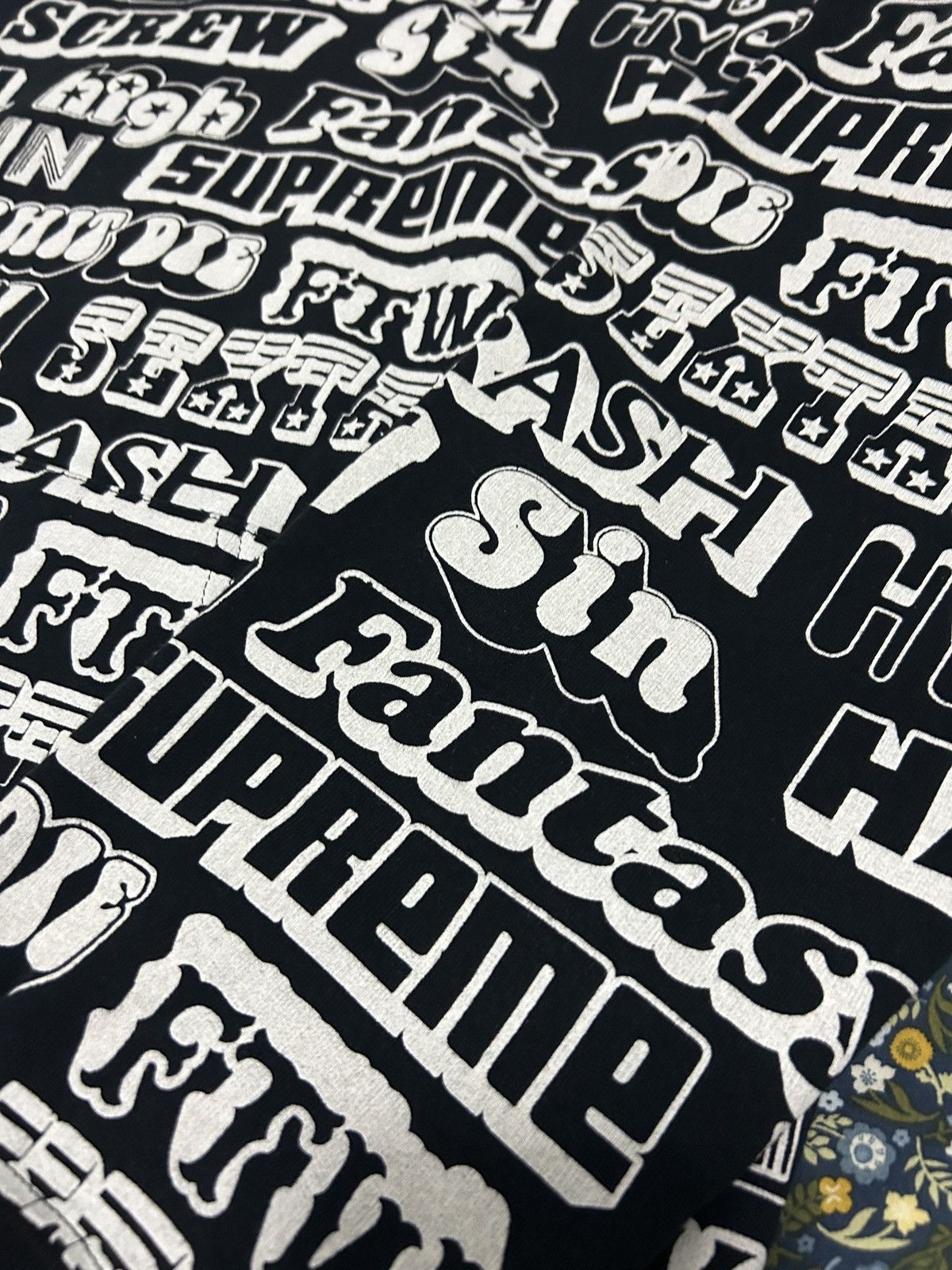 Hysteric Glamour × Supreme 2017 Supreme x hysteric glamour text hoodie sweatshirt Size US L / EU 52-54 / 3 - 2 Thumbnail
