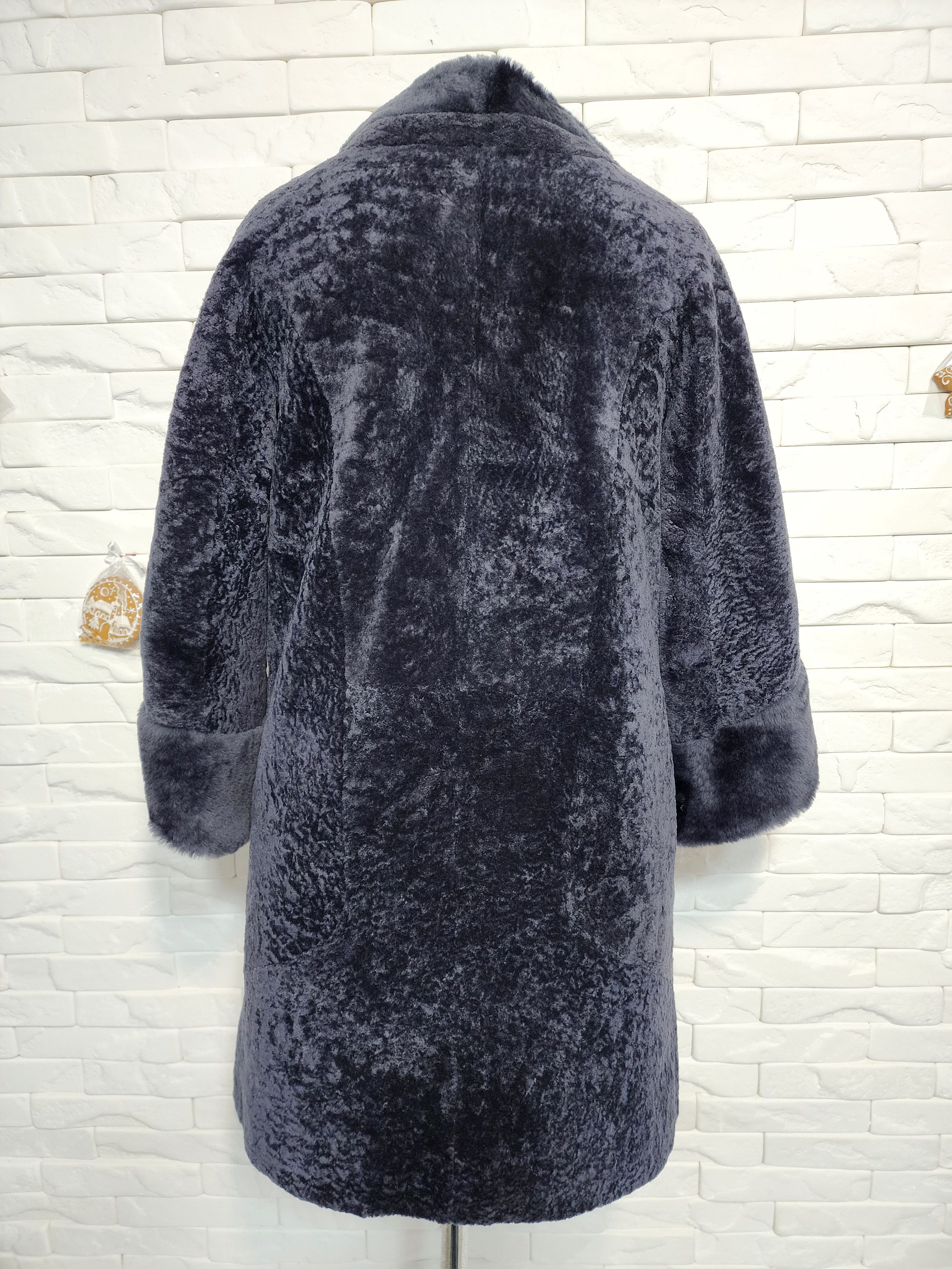 Furla Blue Fur Coat: Genuine Fur, Metal Snaps Size M / US 6-8 / IT 42-44 - 3 Thumbnail