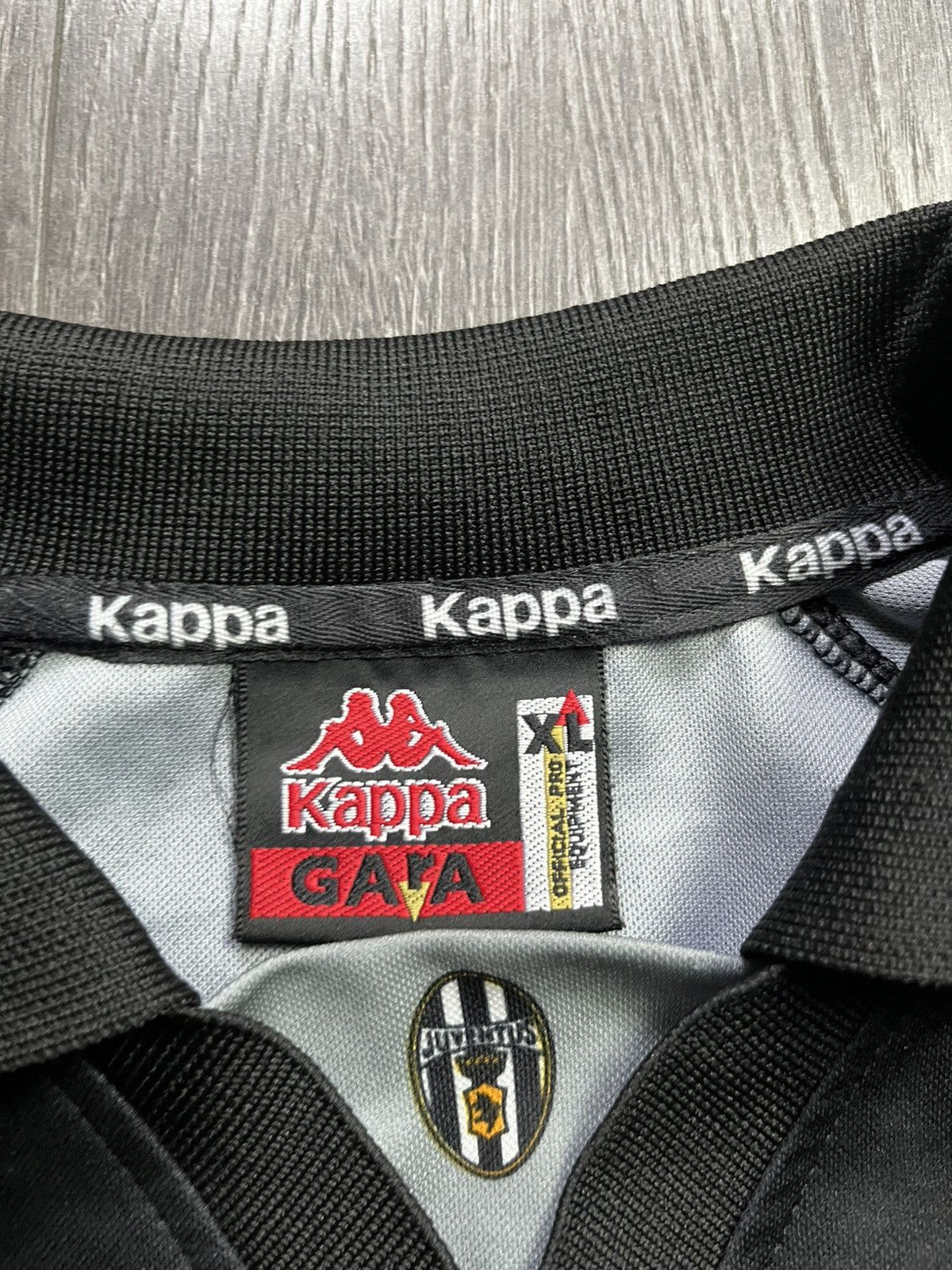 Kappa Vintage 90s Kappa Juventus Goalkeeper Jersey Long Sleev GARA Size US L / EU 52-54 / 3 - 6 Thumbnail