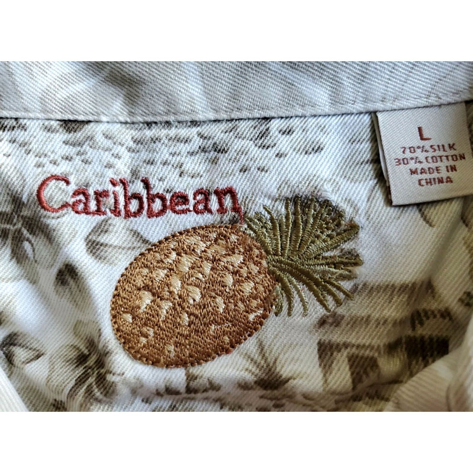 Vintage CARIBBEAN PINEAPPLE Blocked Hawaiian Silk Blend Short Sleeve Shirt L Tan Mens Button-Up Casual Beach Tropical Palm Tree Aloha 90s Size US L / EU 52-54 / 3 - 4 Thumbnail