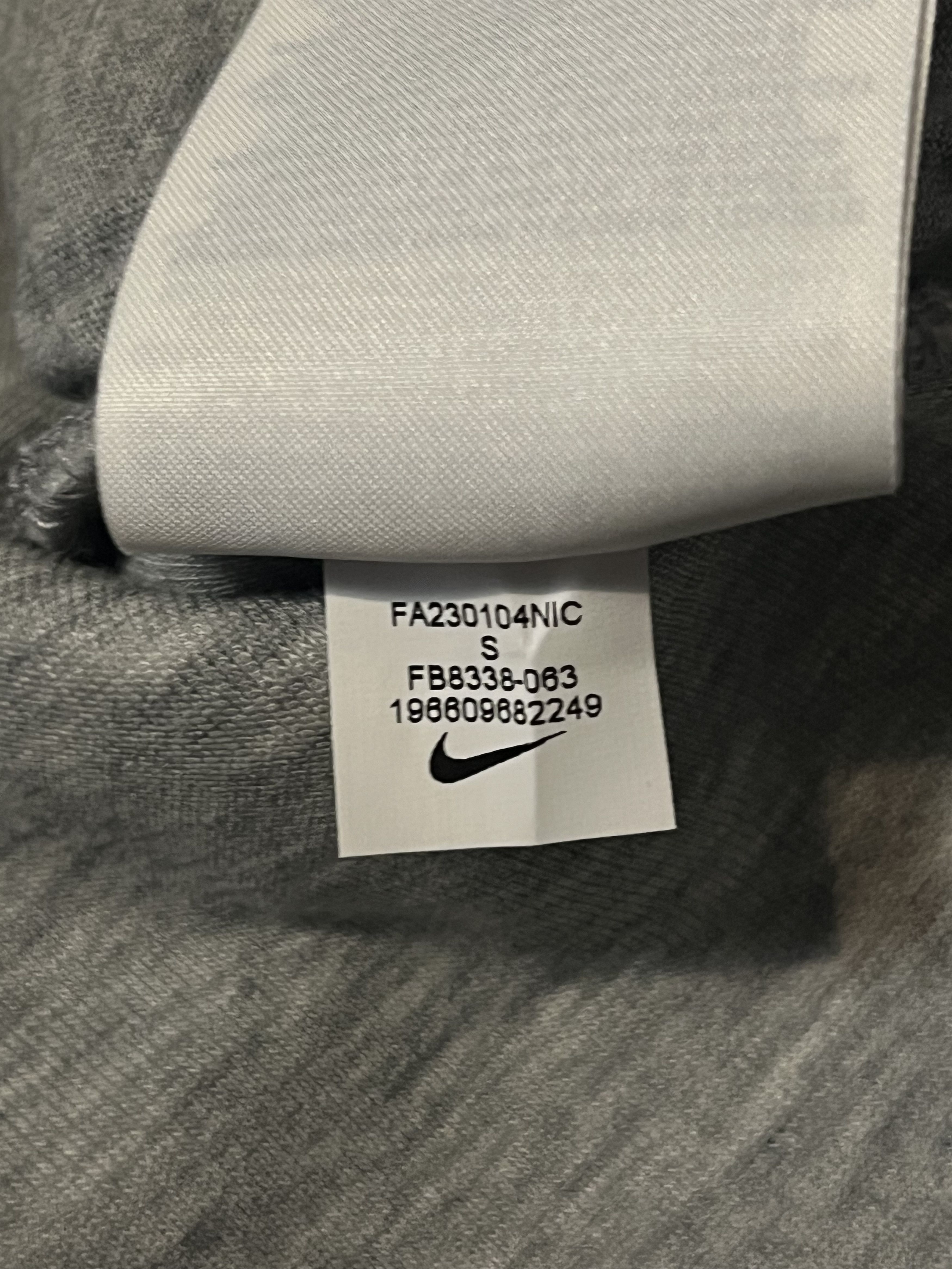 Nike Womens Nike Tech Fleece Drill Gray Zip Hoodie Size US S / EU 44-46 / 1 - 7 Thumbnail