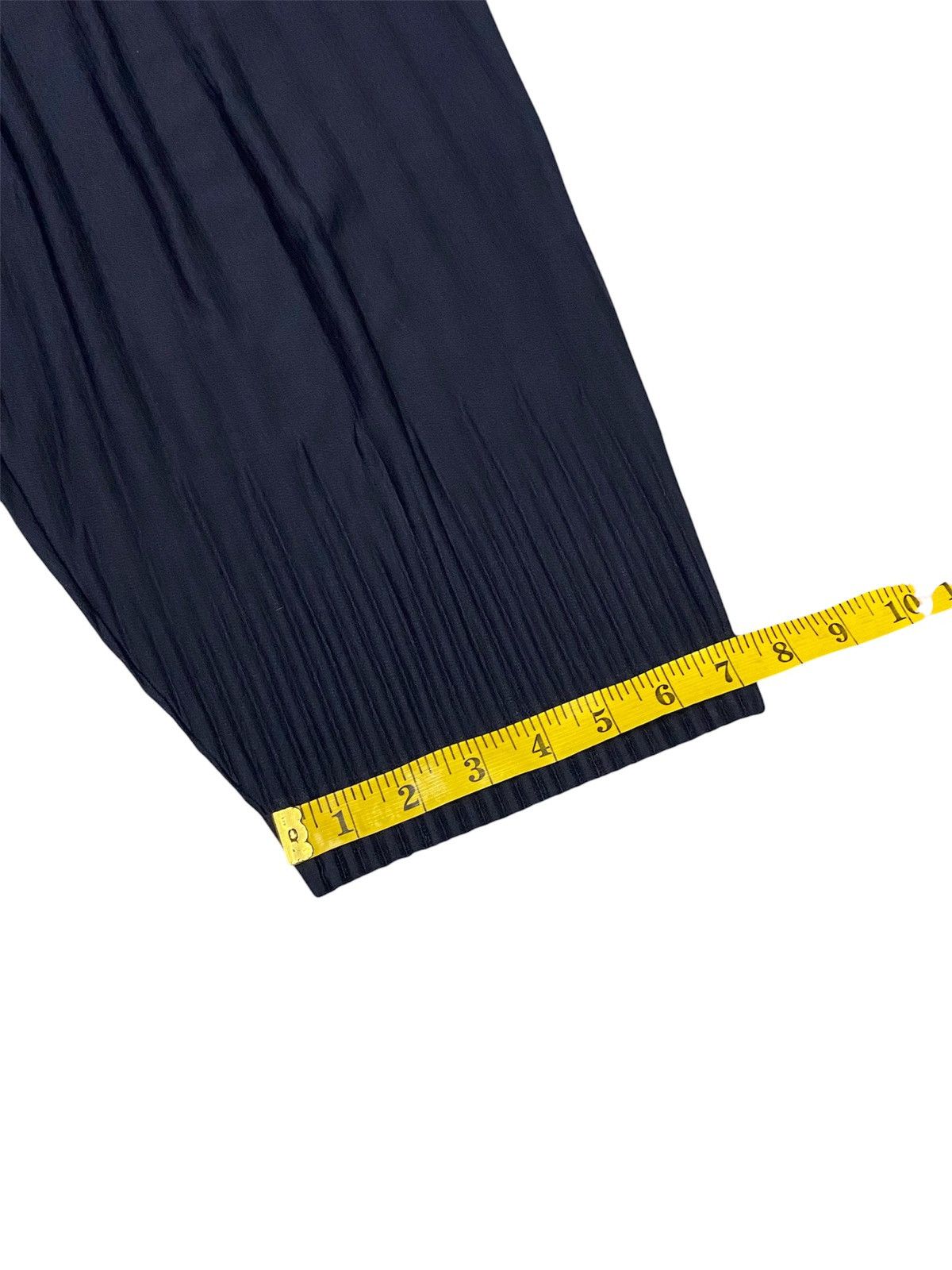 Issey Miyake Homme Plisse Issey Miyake Blue Black Pleated Cropped Pants Size US 34 / EU 50 - 22 Thumbnail