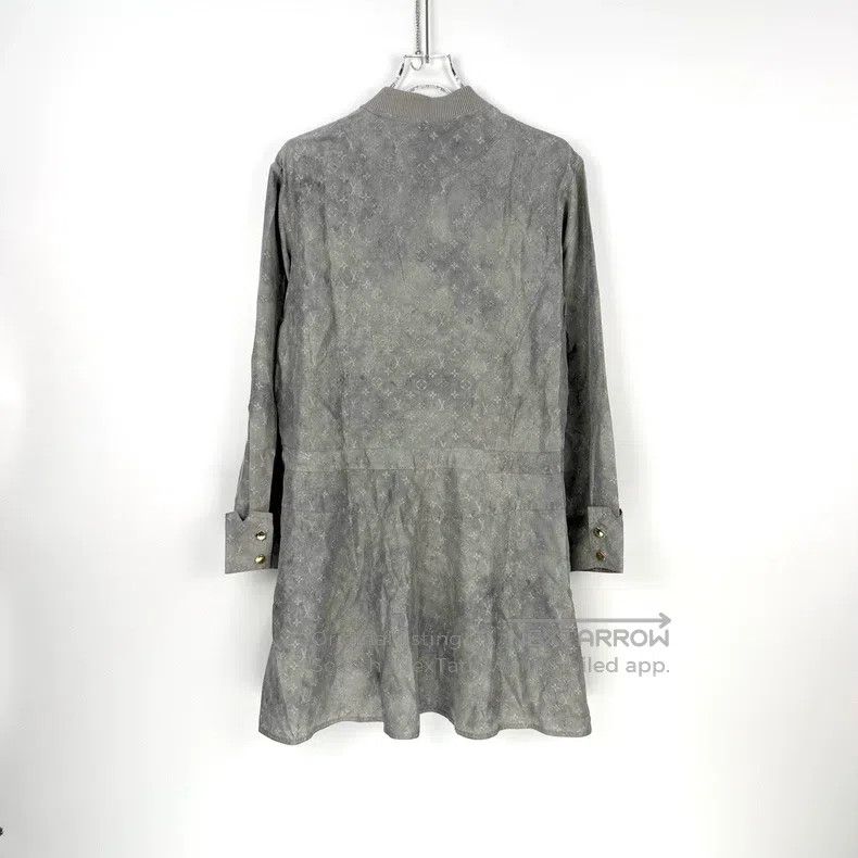Louis Vuitton Louis Vuitton Washed ash made old gold button full printed Size M / US 6-8 / IT 42-44 - 4 Thumbnail
