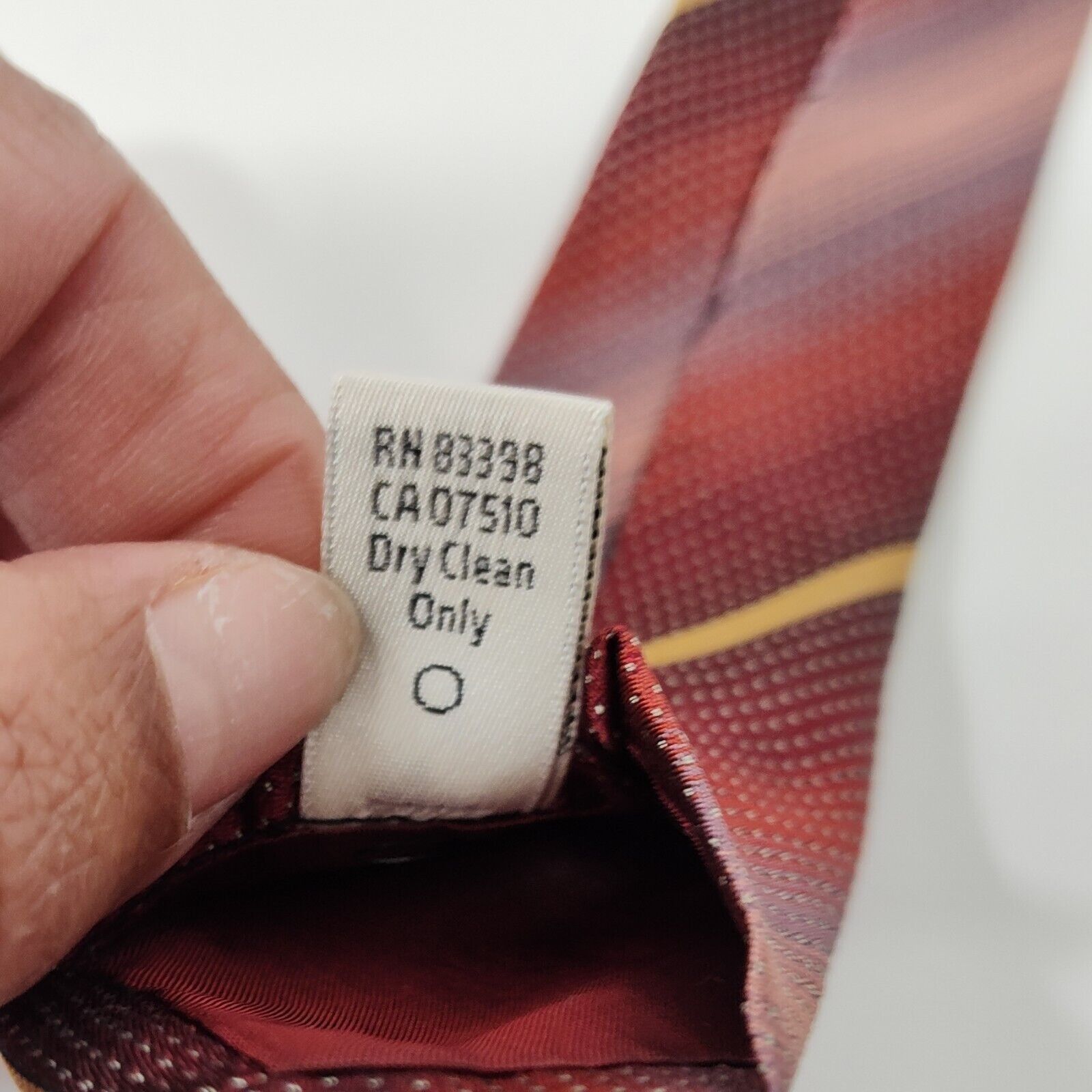 Calvin Klein Calvin Klein Silk Tie Necktie Red Gold Stripe Made in Italy Size ONE SIZE - 6 Thumbnail