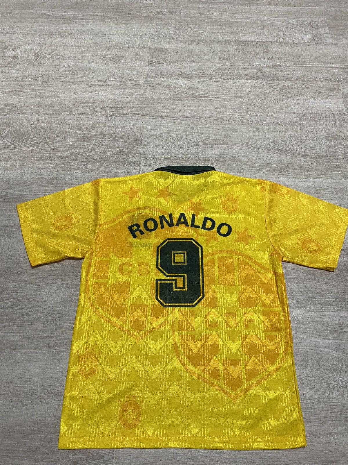 Vintage Vintage National team Brazil RONALDO #9 Made in Italy jersey Size US L / EU 52-54 / 3 - 1 Thumbnail