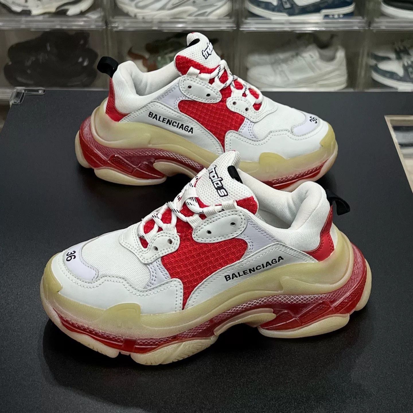 Balenciaga Balenciaga Red Designer Casual Size US S / EU 44-46 / 1 - 1 Thumbnail