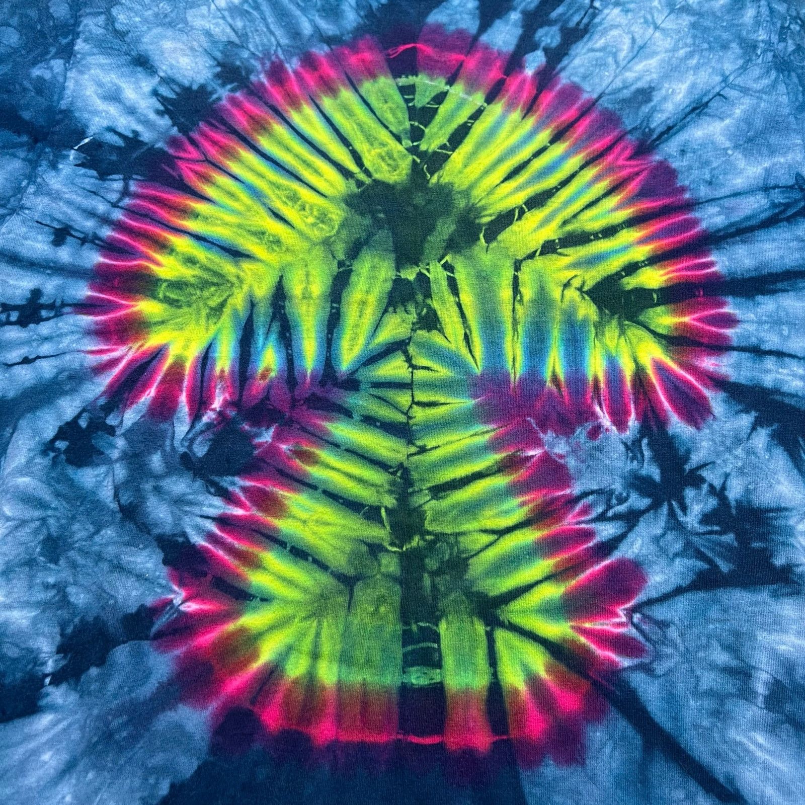 All Sport Vintage 90s Sz L blue diamond pleated tie-dye T-shirt Y2K Size US L / EU 52-54 / 3 - 2 Thumbnail