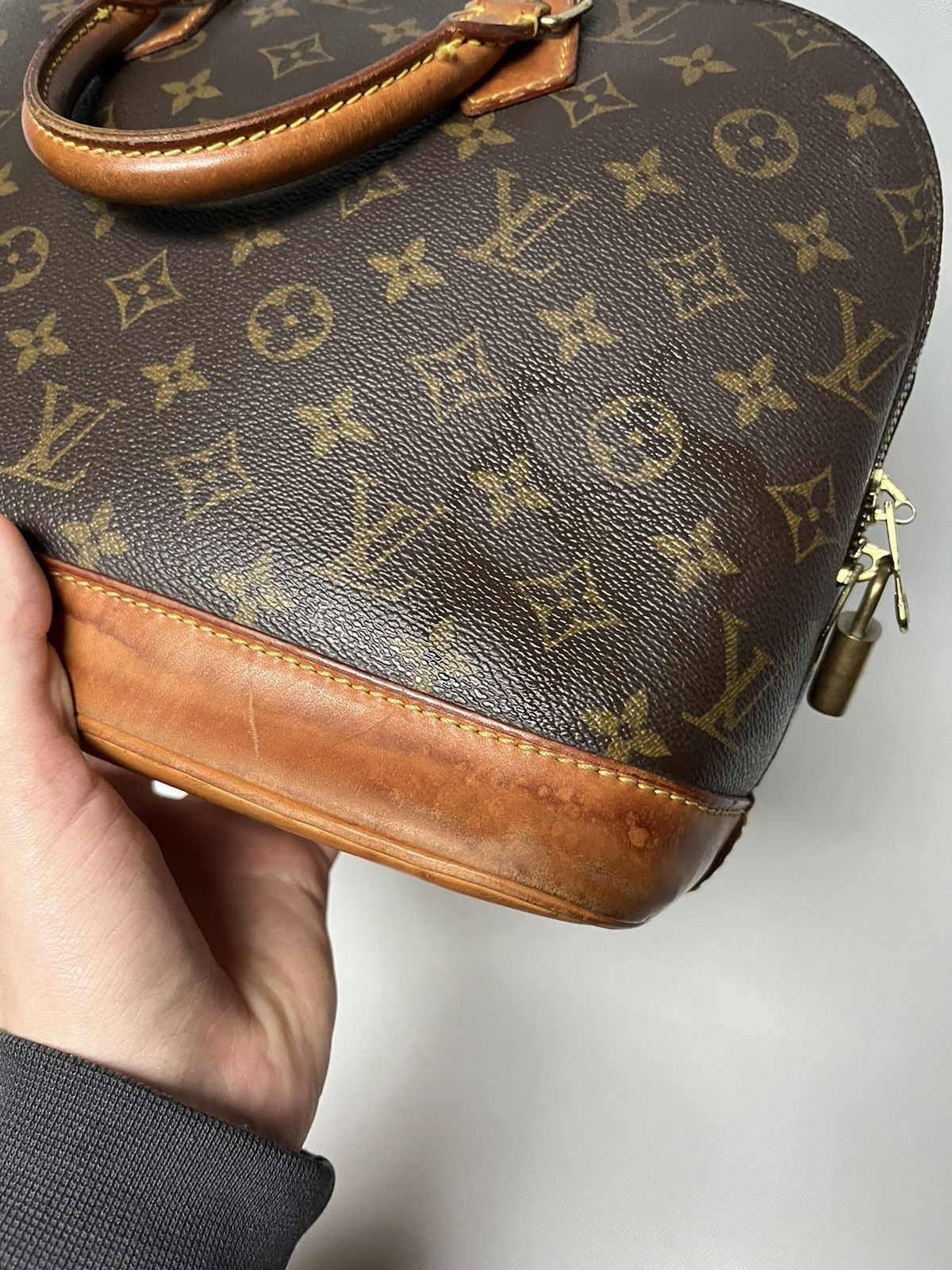 Louis Vuitton Louis Vuitton Alma handbag monogram rare Size ONE SIZE - 17 Thumbnail
