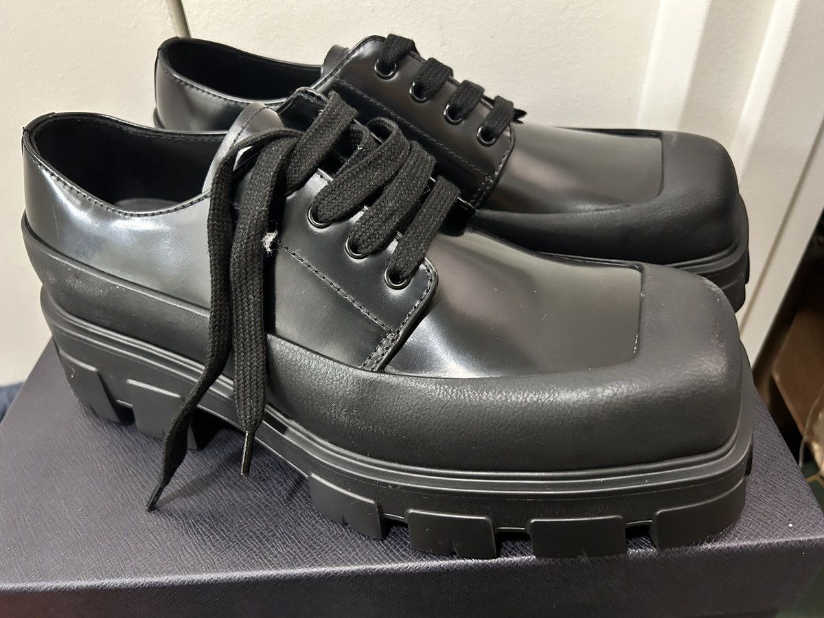 Prada PRADA BRUSHED LEATHER DERBY SHOES BLACK 2EG411-055-F0002 Size US 7 / EU 40 - 1 Thumbnail