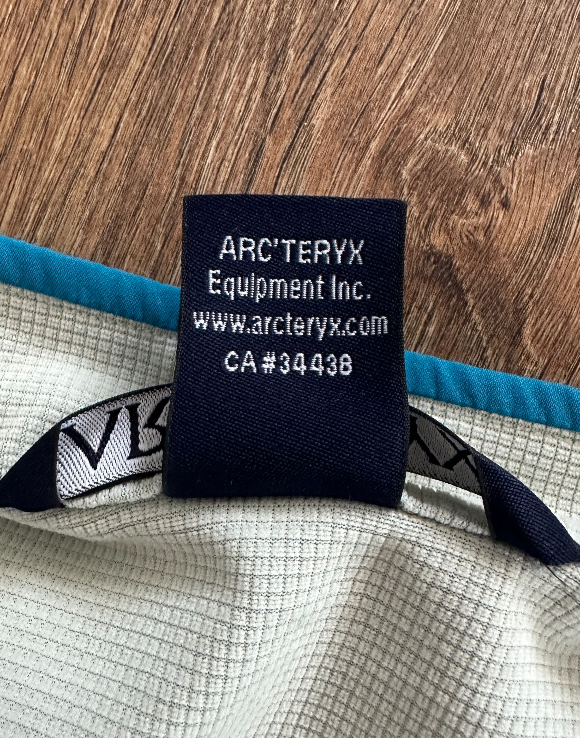Arc'teryx Arcteryx Epsilon AR Women's Softshell Turquoise Outdoor Size L / US 10 / IT 46 - 25 Thumbnail