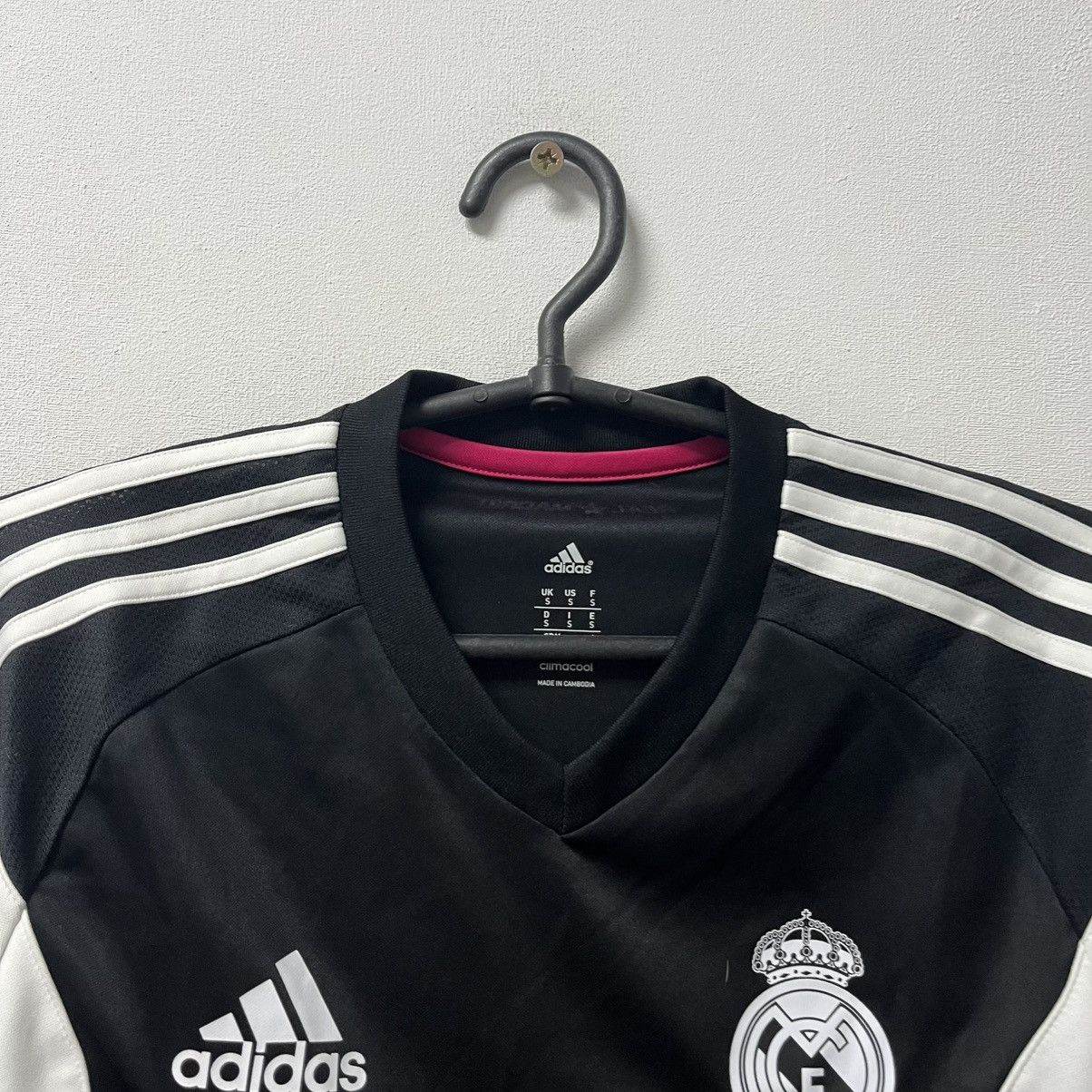 Vintage Mens Vintage Adidas Real Madrid T Shirt Size US S / EU 44-46 / 1 - 4 Thumbnail