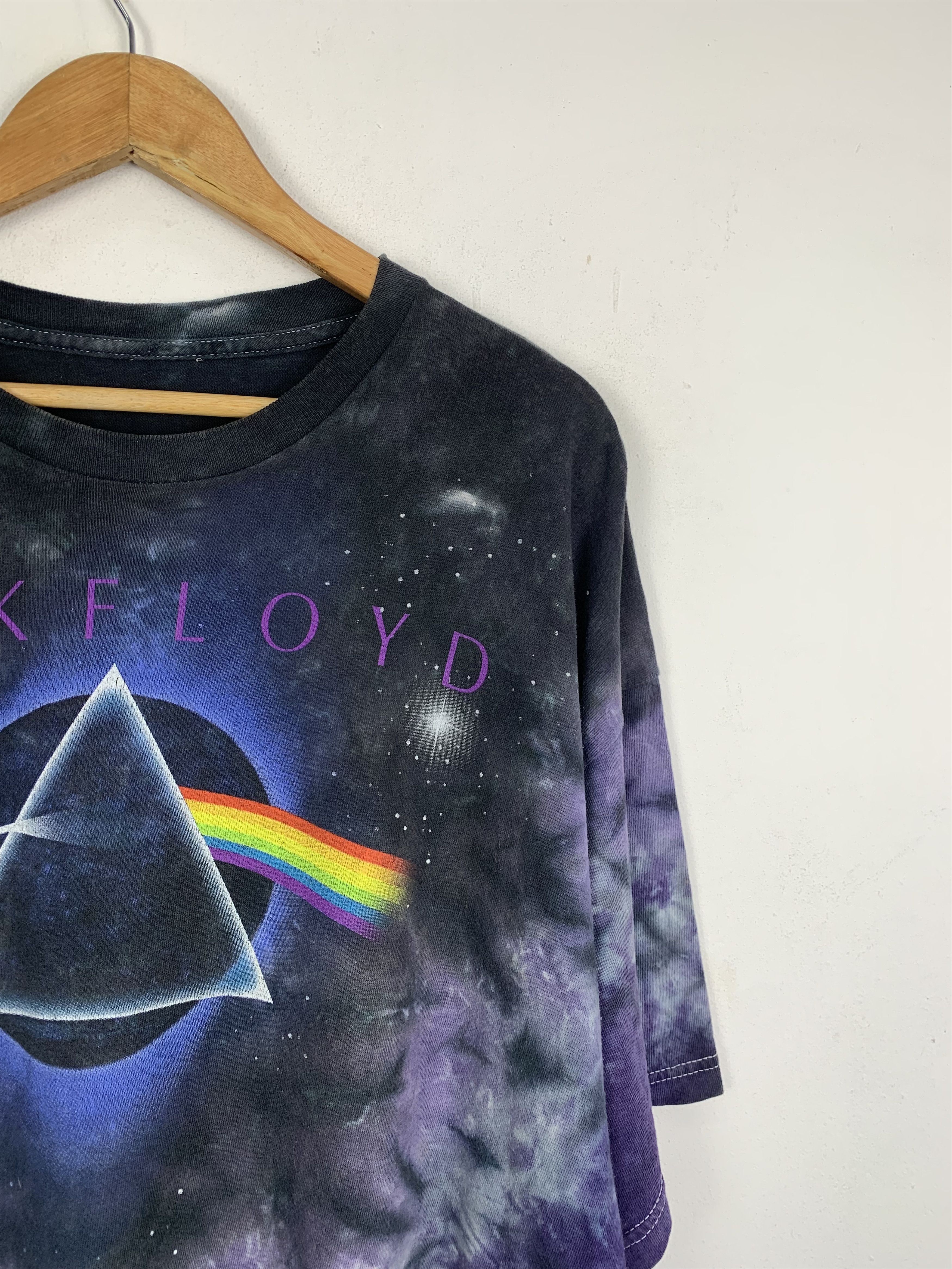Band Tees × Pink Floyd × Vintage Vintage 90s Pink Floyd Tie dye Band T Shirt TA0292 Size US L / EU 52-54 / 3 - 7 Thumbnail