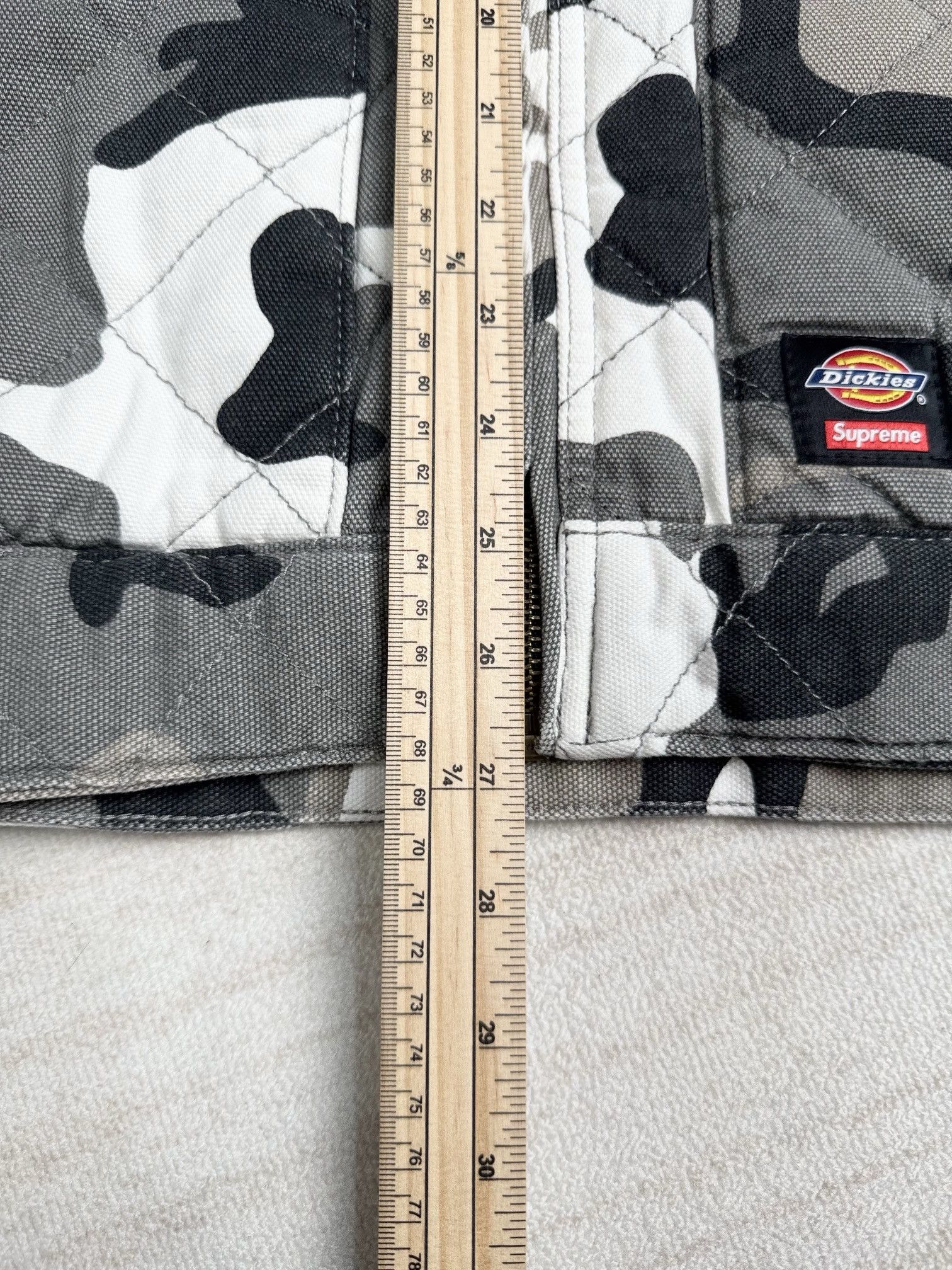 Supreme Dickies Quilted Work Jacket Grey Camo