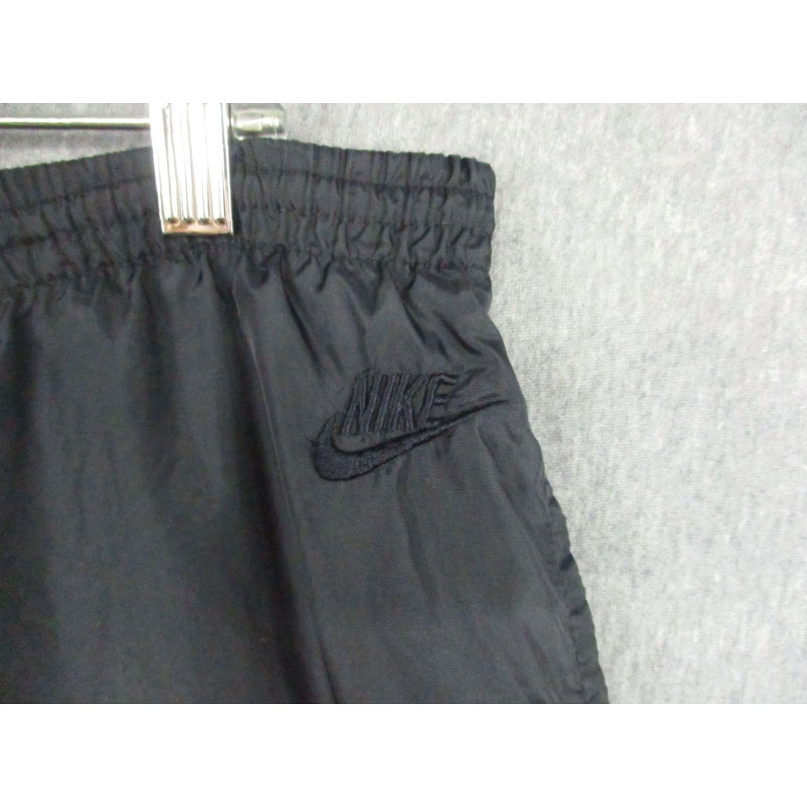 Nike VINTAGE Nike Windbreaker Track Pants Medium Men's Black 80s Size US 31 - 2 Thumbnail