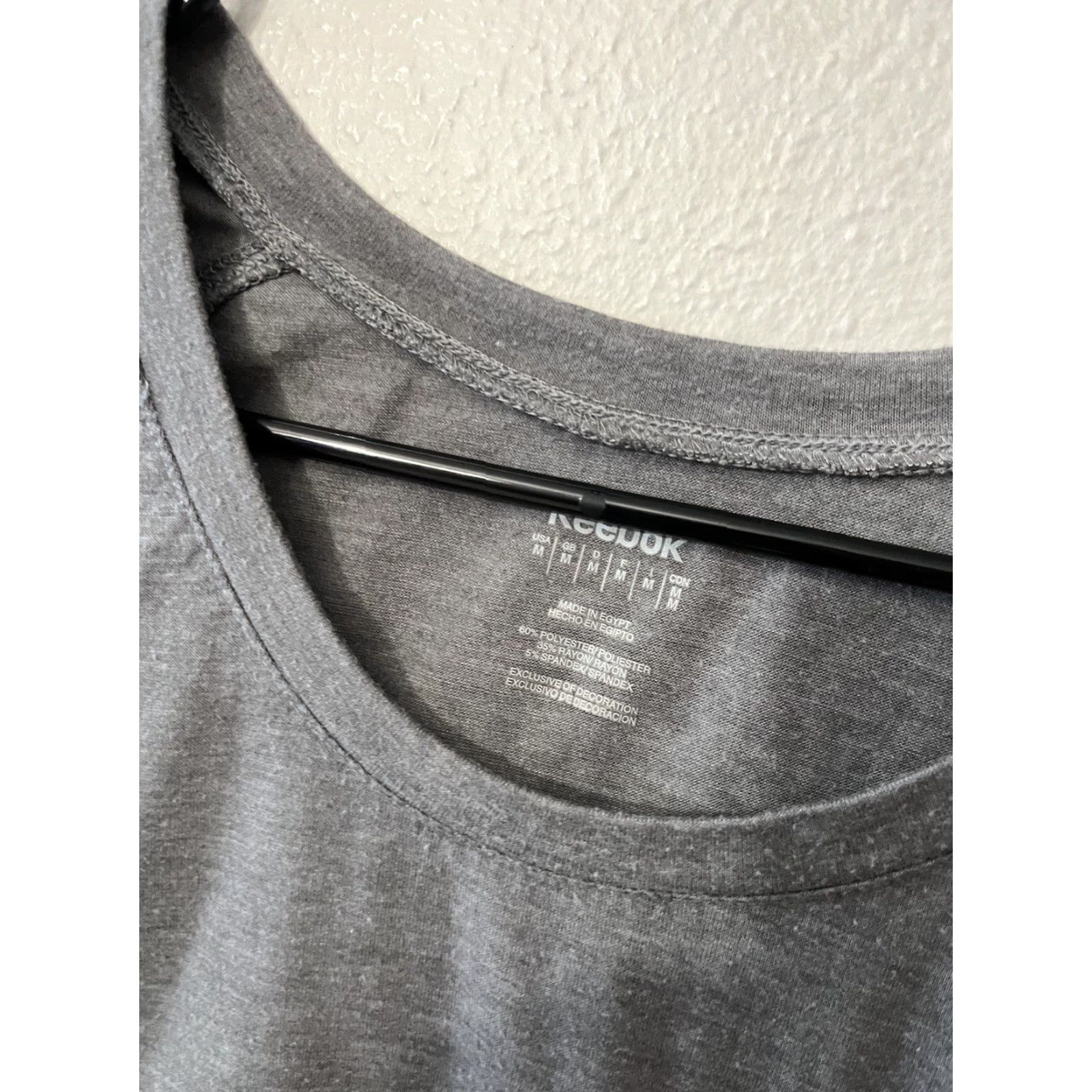 Reebok Reebok Women's Long Sleeve T-Shirt Size Medium Gray 100% Polyester / Sheer Size M / US 6-8 / IT 42-44 - 2 Thumbnail