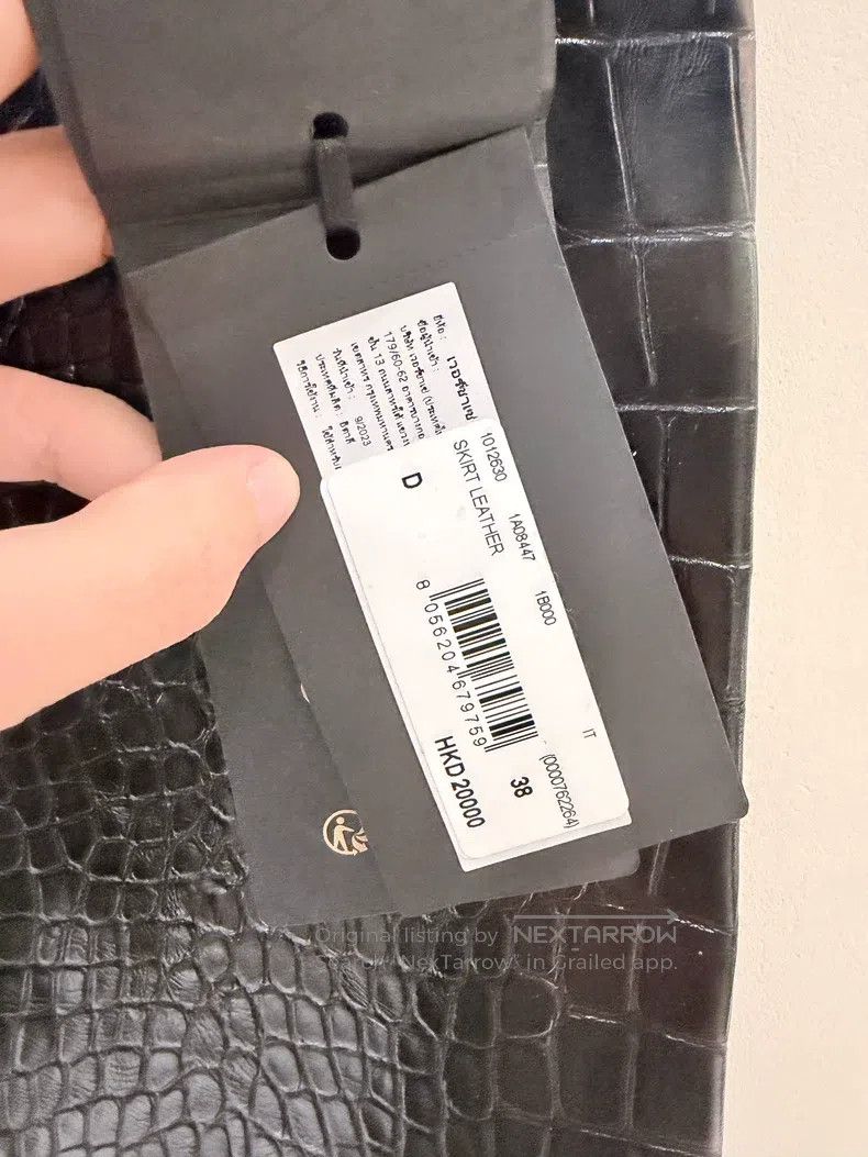 Versace Versace Black crocodile leather skirt Size XS / US 0-2 / IT 36-38 - 3 Thumbnail