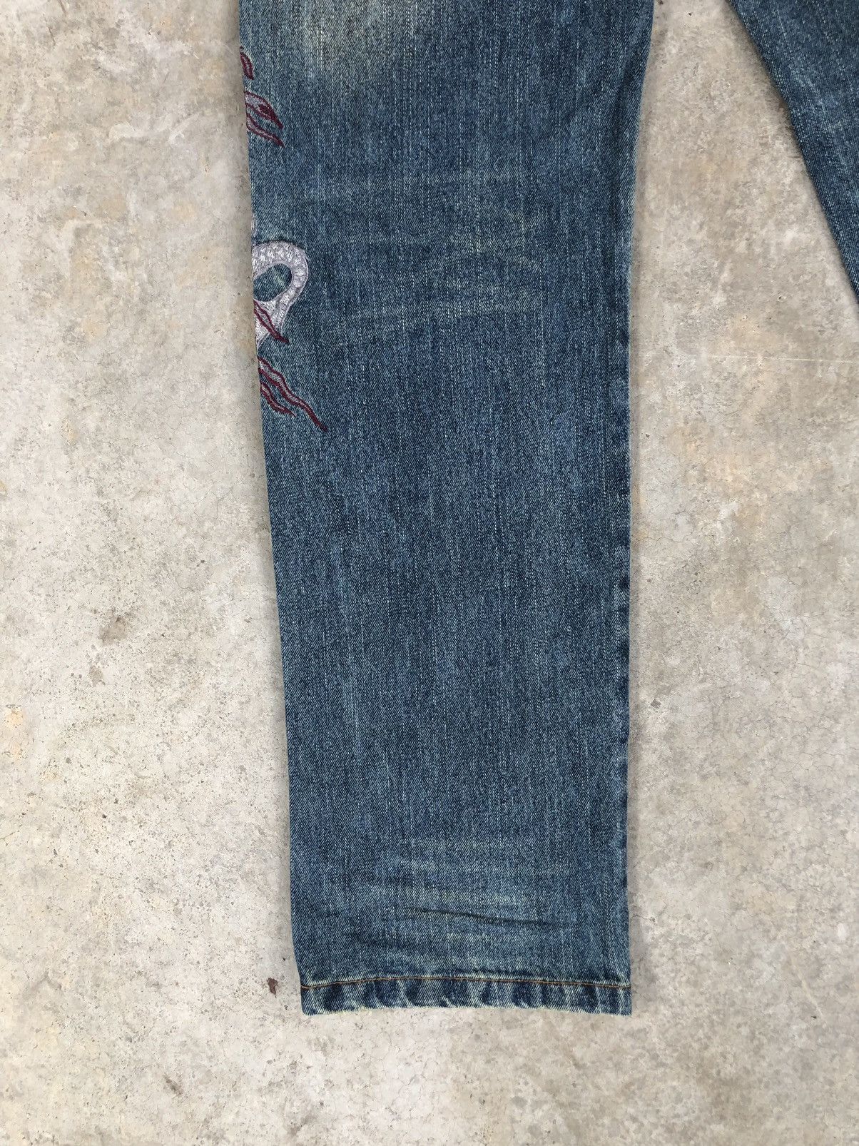 Japanese Brand Japanese Gumu Dragon Embroidered Jeans Distressed Jeans Size US 31 - 11 Thumbnail