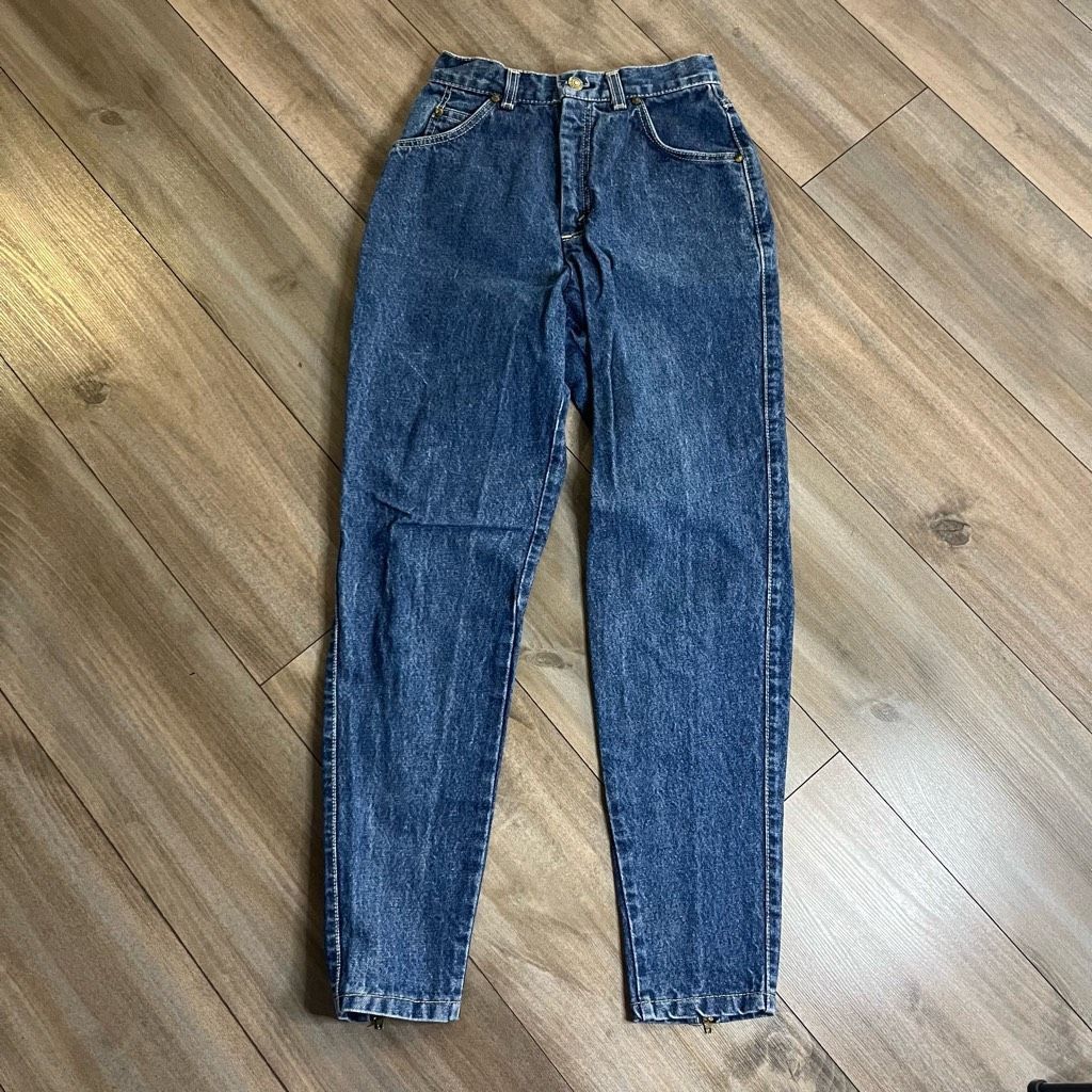 Levi's Vintage Levis Brown Tab Tapered Zipped Women 7 Size 24" / US 00 / IT 34 - 2 Thumbnail