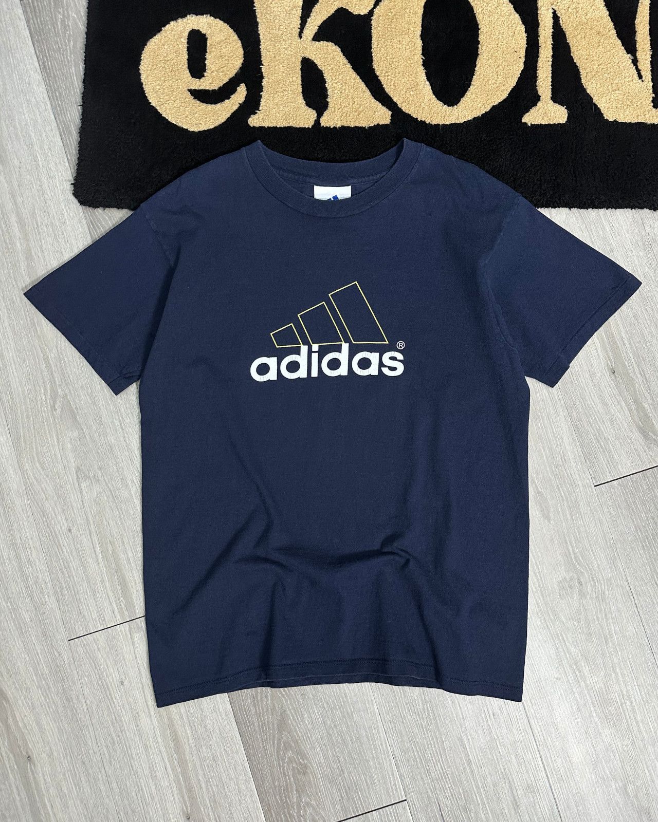 Adidas × Vintage Vintage 90s Adidas Logo Single Stitch T-Shirt - Size Medium Size US M / EU 48-50 / 2 - 1 Thumbnail