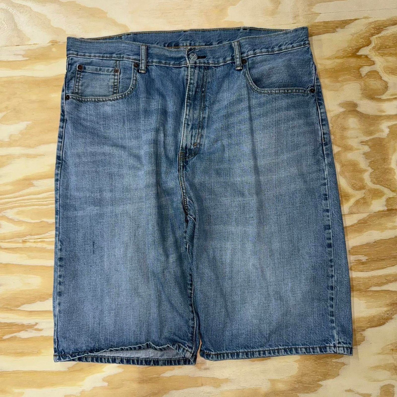 Levi's Vintage y2k levis denim 2000s light wash faded denim jorts Size US 38 / EU 54 - 2 Thumbnail