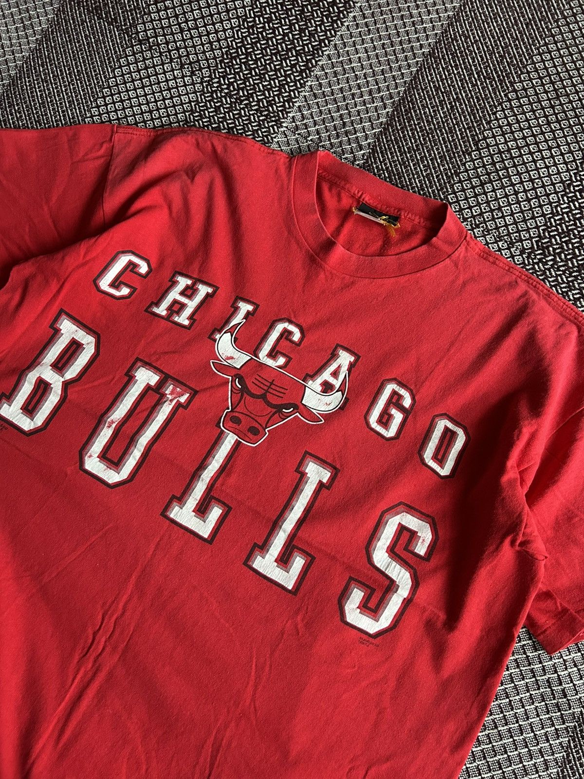 NBA Vintage NBA Chicago Bulls Jersey Oversized Big Logo Tee 90s Size US XXL / EU 58 / 5 - 4 Thumbnail