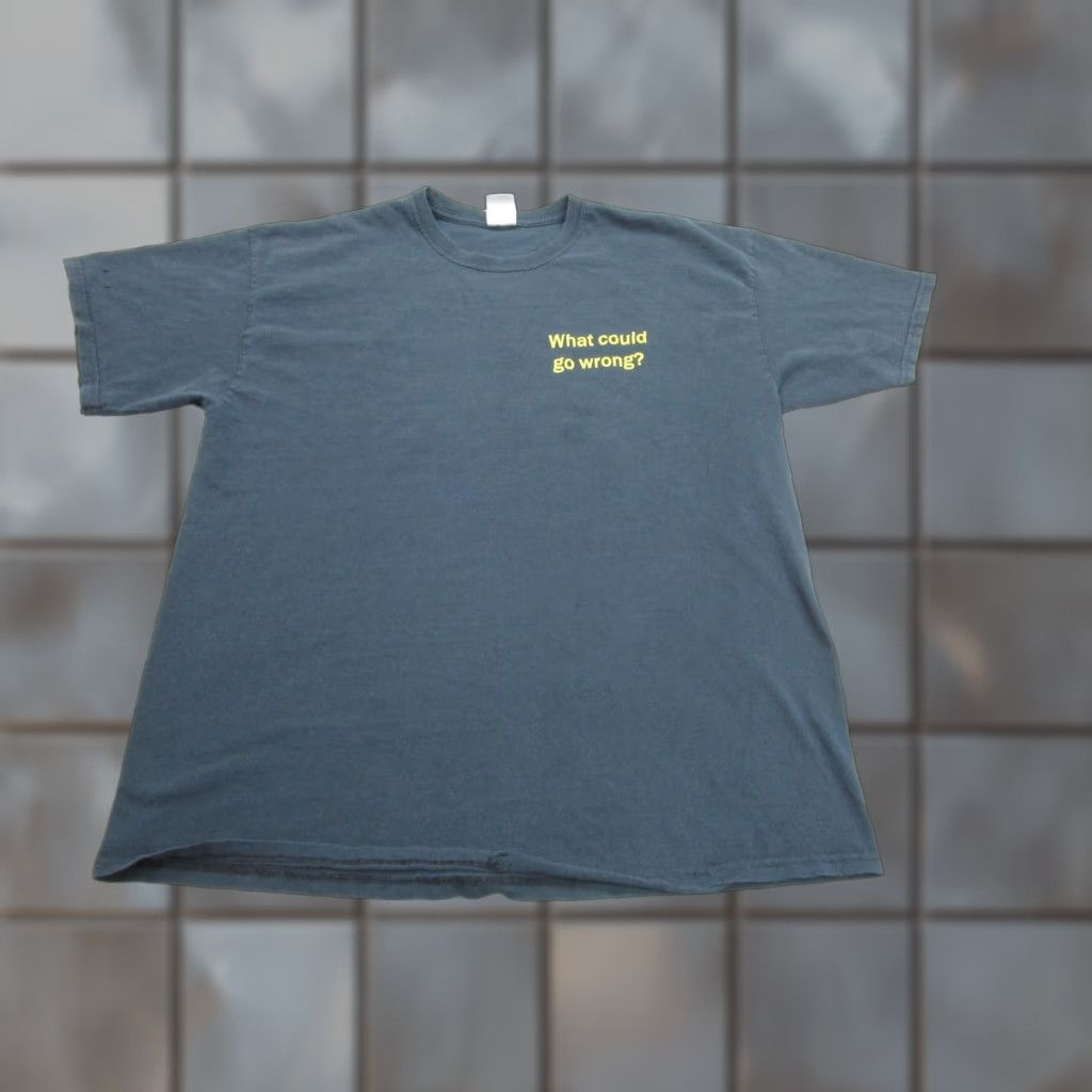 Gildan VINTAGE Fear Factor Shirt Mens XL TV Show Graphic Print Crew Neck Short Sleeve What Could Go Wrong 2.0 2.0 Fear Factor Mens XL Navy Blue? Size US XL / EU 56 / 4 - 1 Thumbnail