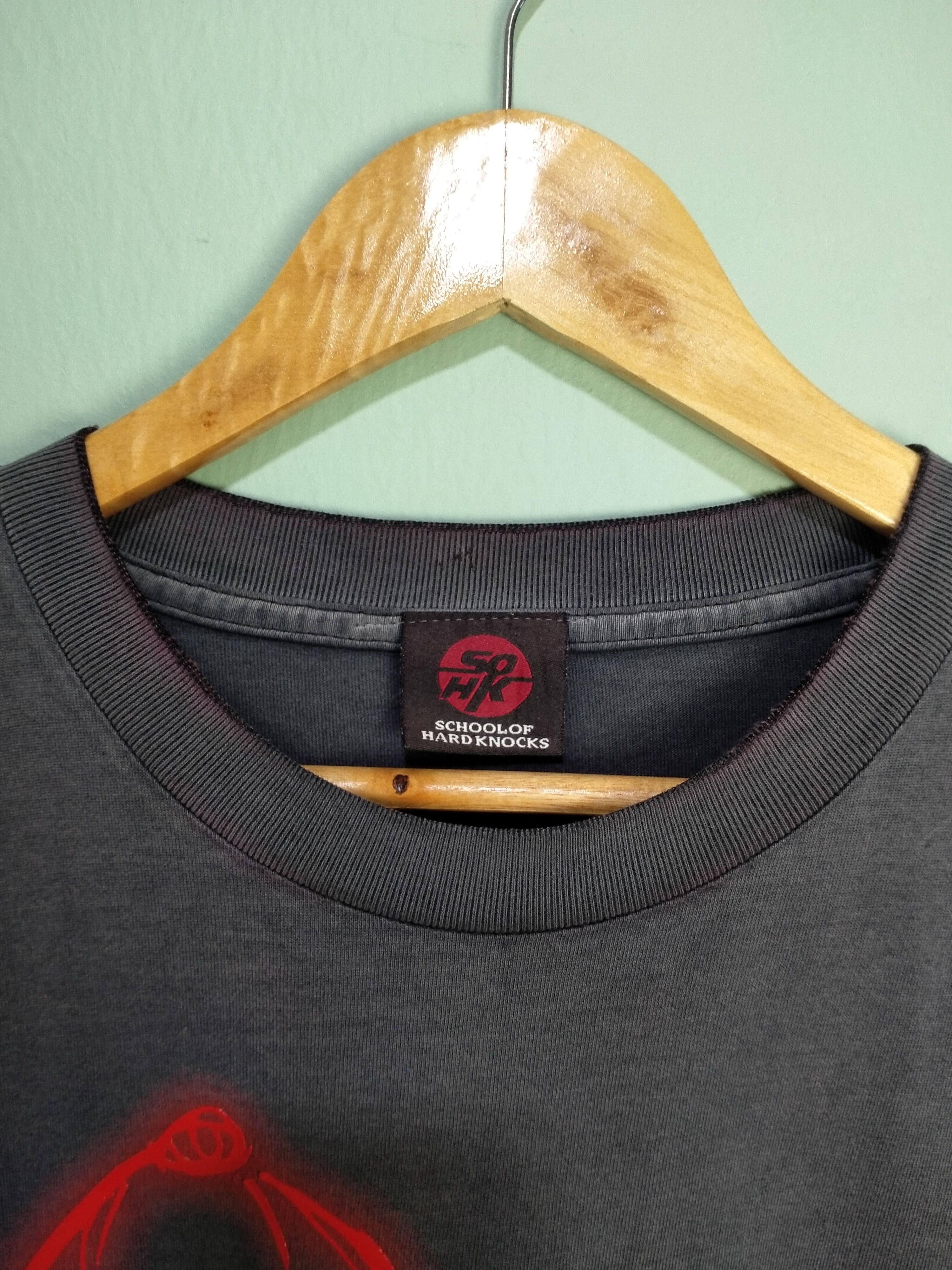 Vintage Trash school of hard knocks sunfaded tee Size US L / EU 52-54 / 3 - 4 Thumbnail