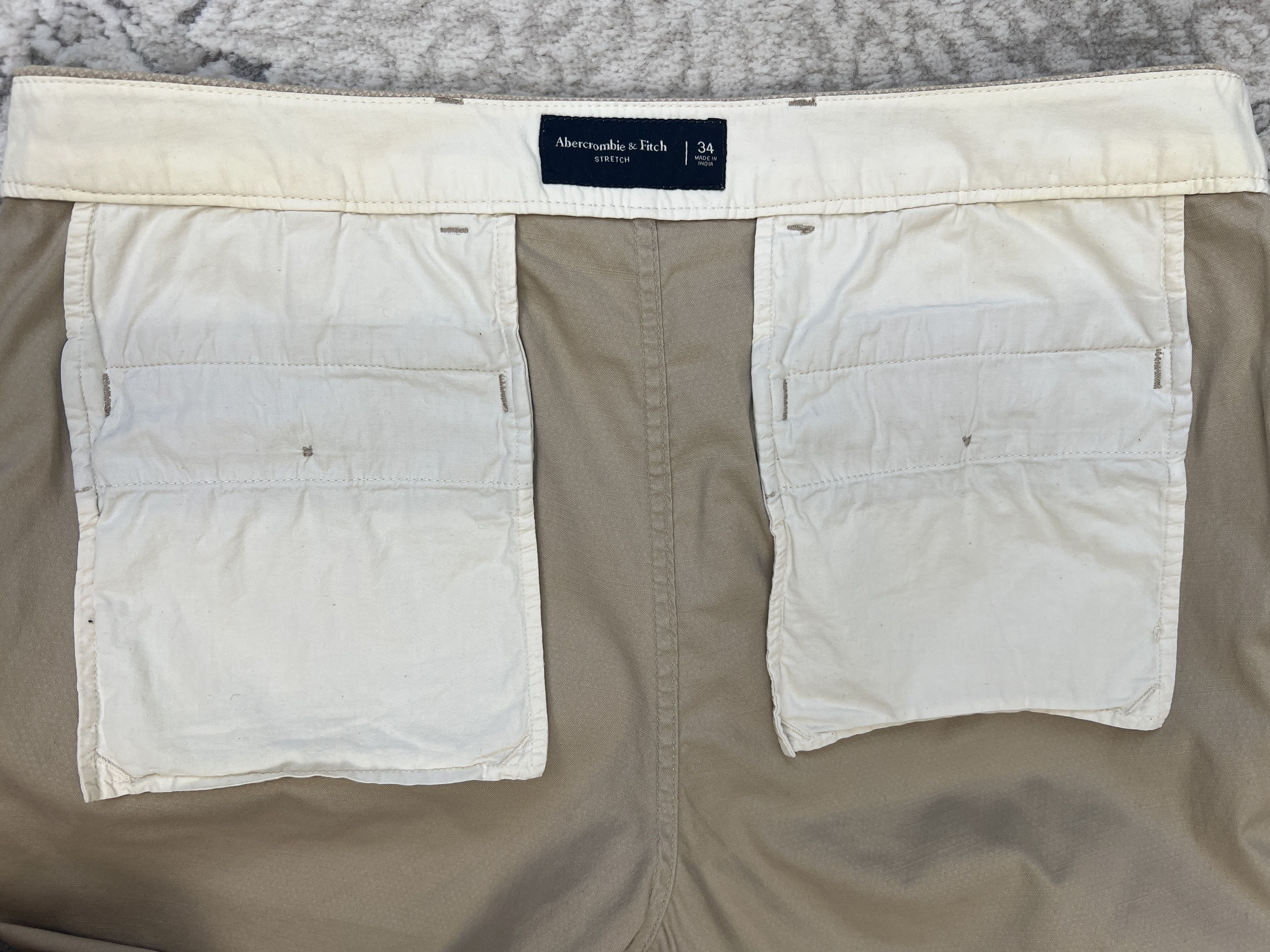 Abercrombie & Fitch Abercrombie & Fitch Beige Stretch Shorts – Size 34 Size US 34 / EU 50 - 8 Thumbnail
