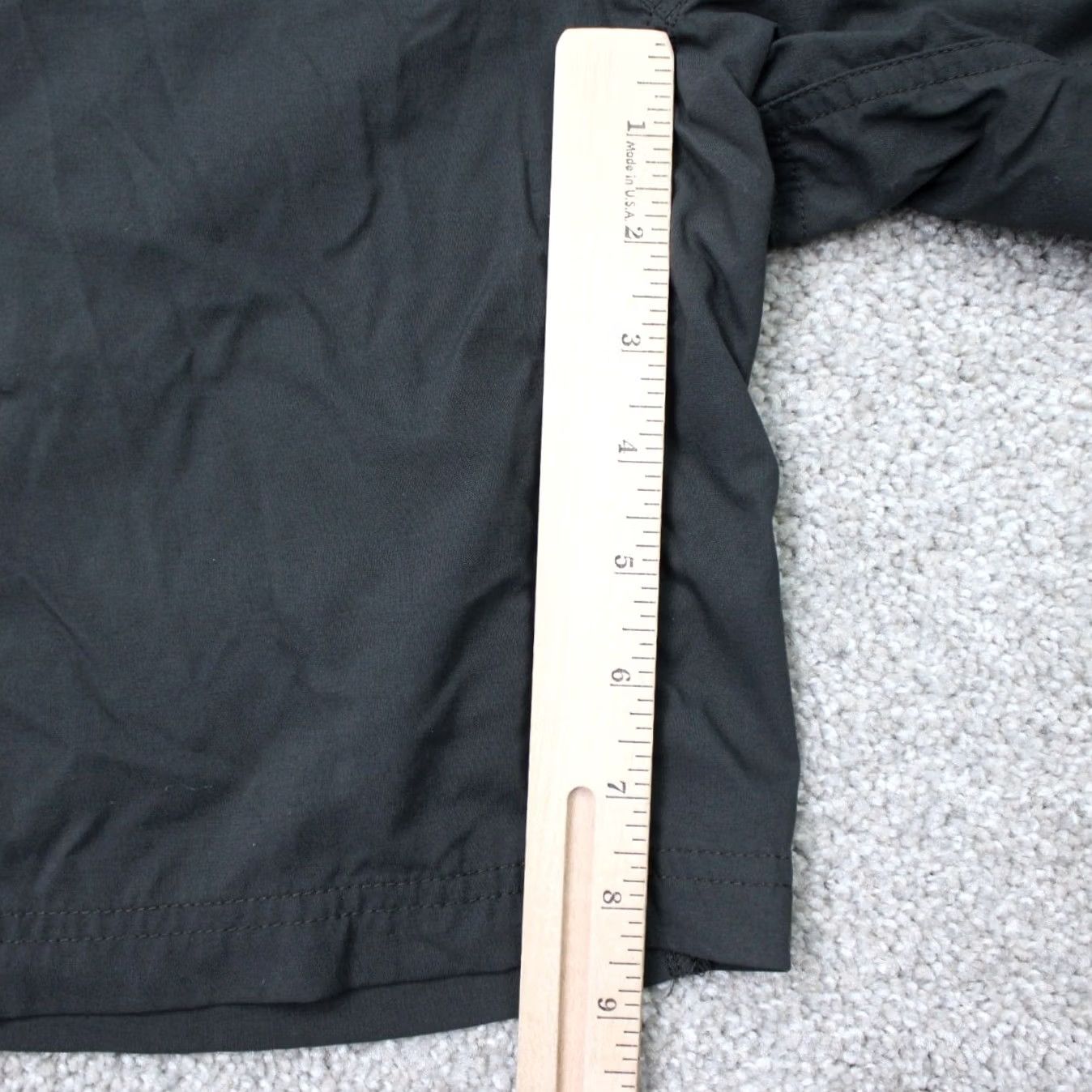 Vintage REI Co-op Shorts Mens 40 Gray Sahara 9" Cargo Nylon Water-Repellent Cargo Pockets Outdoor Summer Casual Mens Size US 40 / EU 56 - 3 Thumbnail