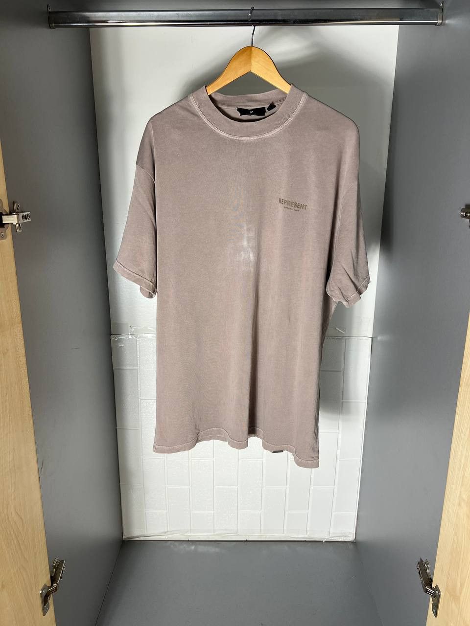 Represent Clo. VERY RARE REPRESENT DOUBLE PRINTED CASUAL T-SHIRT Y2K SK8 Size US XL / EU 56 / 4 - 2 Thumbnail