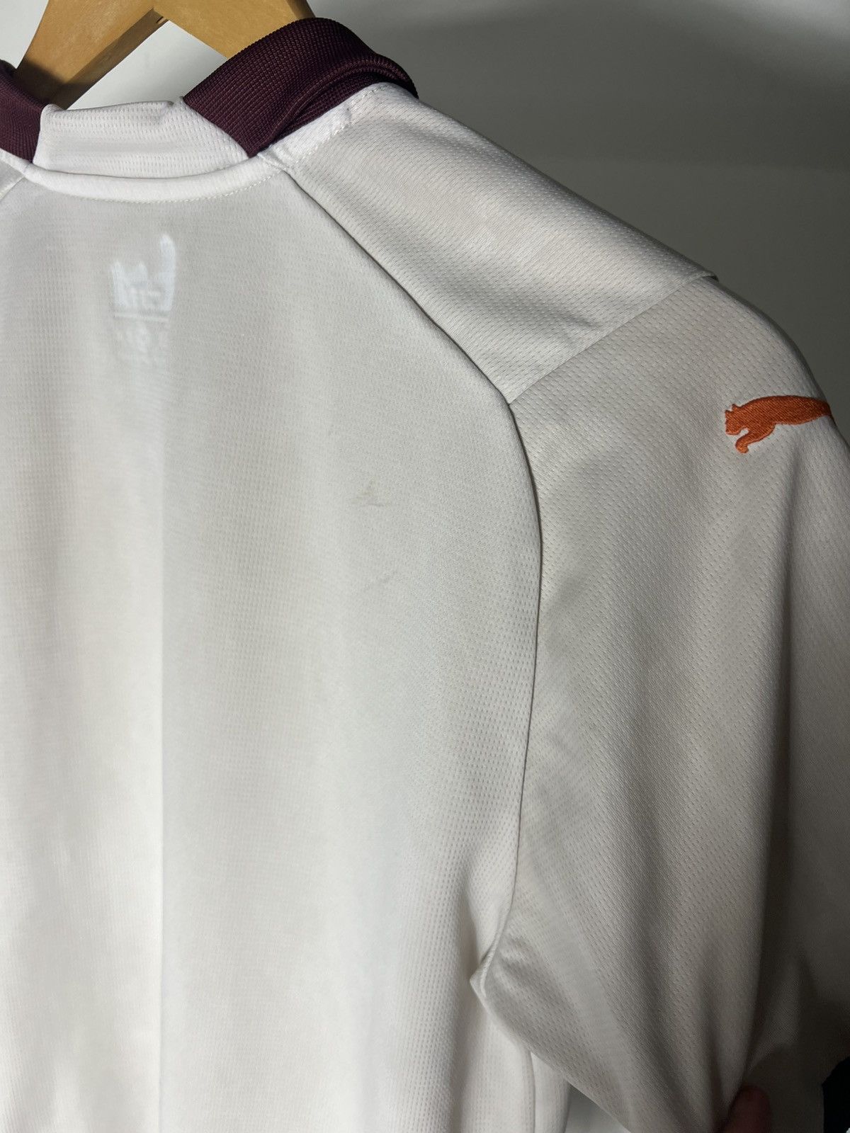 Puma VINTAGE PUMA FC MANCHESTER CITY ENGLAND SOCCER JERSEY RETRO Size US S / EU 44-46 / 1 - 13 Thumbnail