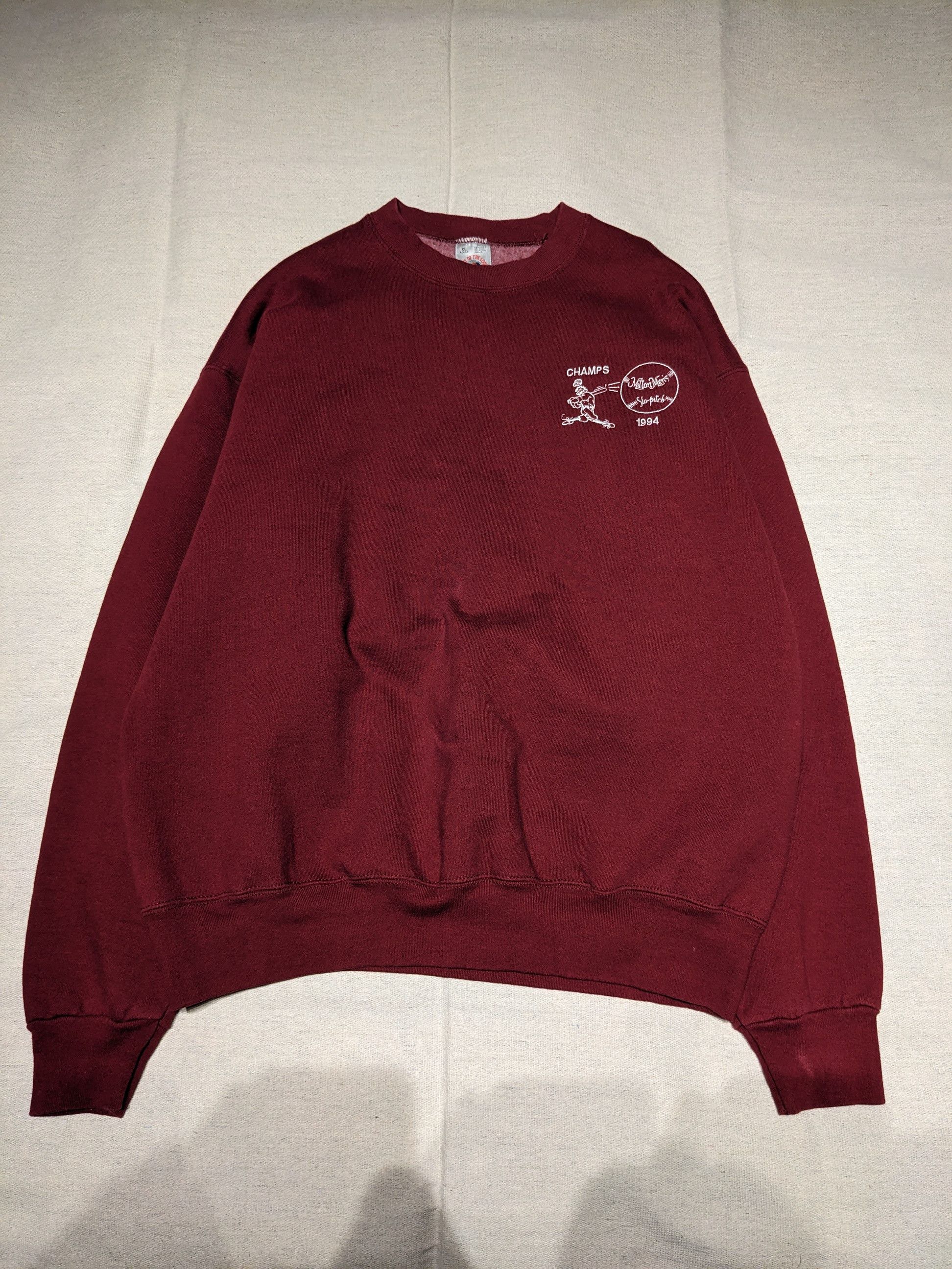 Fruit Of The Loom Vintage Burgundy FotL made in USA crewneck men's XL Size US XL / EU 56 / 4 - 1 Thumbnail