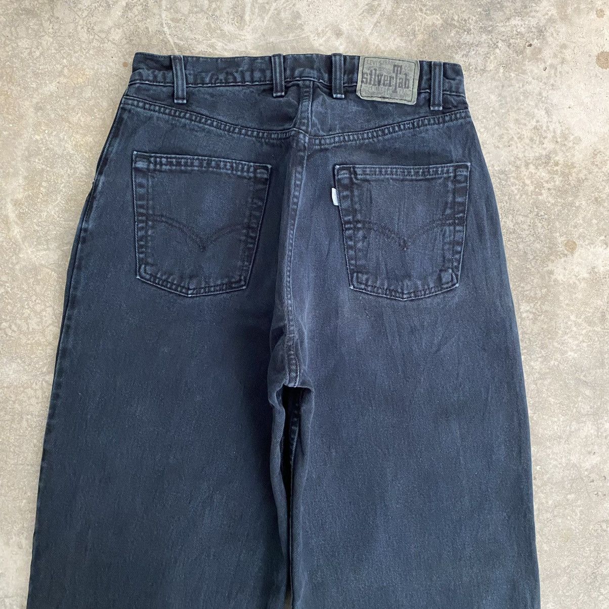Levi's Vintage 1995 Levis Silvertab “Baggy” Faded Black Jeans Size US 32 / EU 48 - 12 Thumbnail
