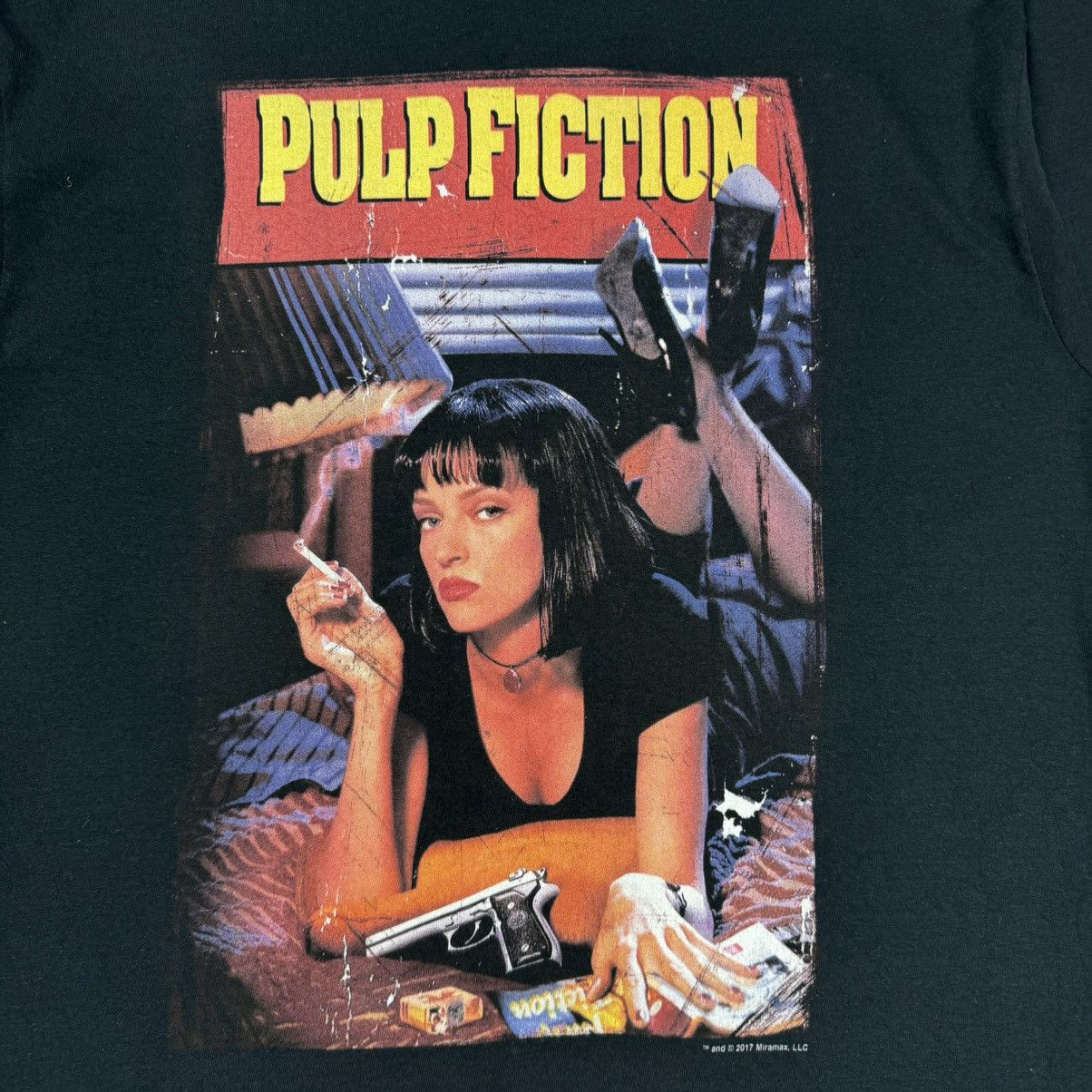Vintage Vintage Movie Pulp Fiction Cover Movie T-shirt Size US M / EU 48-50 / 2 - 6 Thumbnail