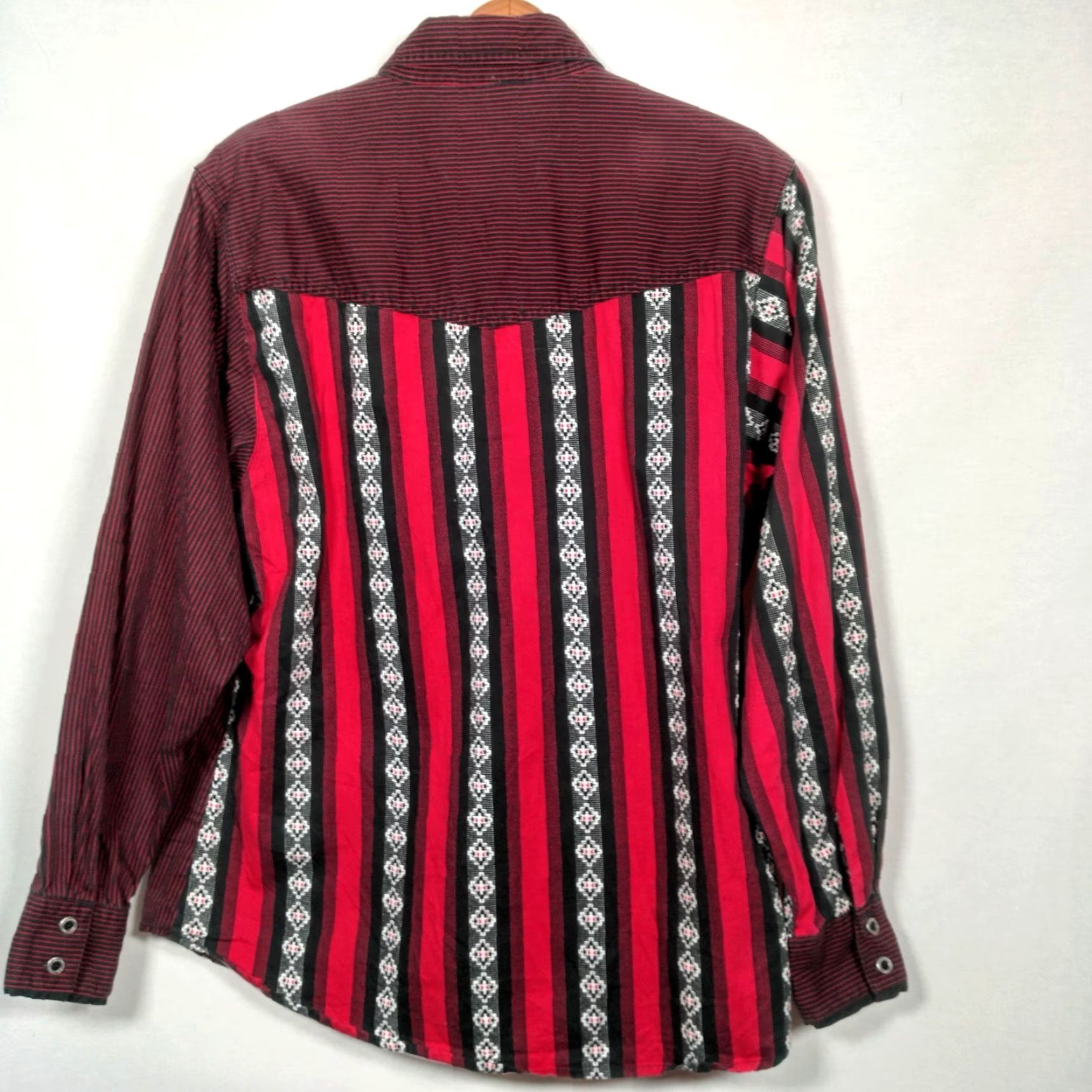 Wrangler VINTAGE Wrangler Shirt Women XL Red Black Stripe Southwestern Geometric Western Button-Up Size XL / US 12-14 / IT 48-50 - 2 Thumbnail
