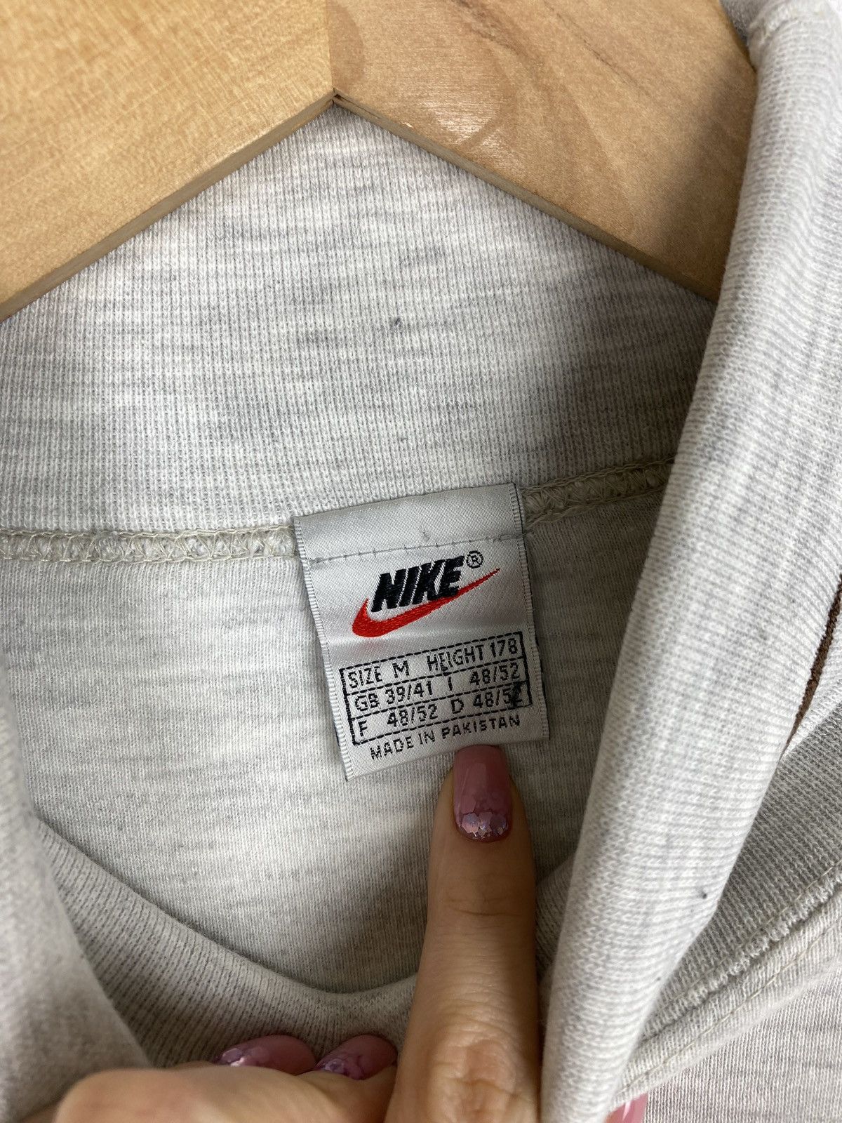 Nike VTG Y2K Nike Swoosh turtleneck sweatshirt size M Size US M / EU 48-50 / 2 - 8 Thumbnail