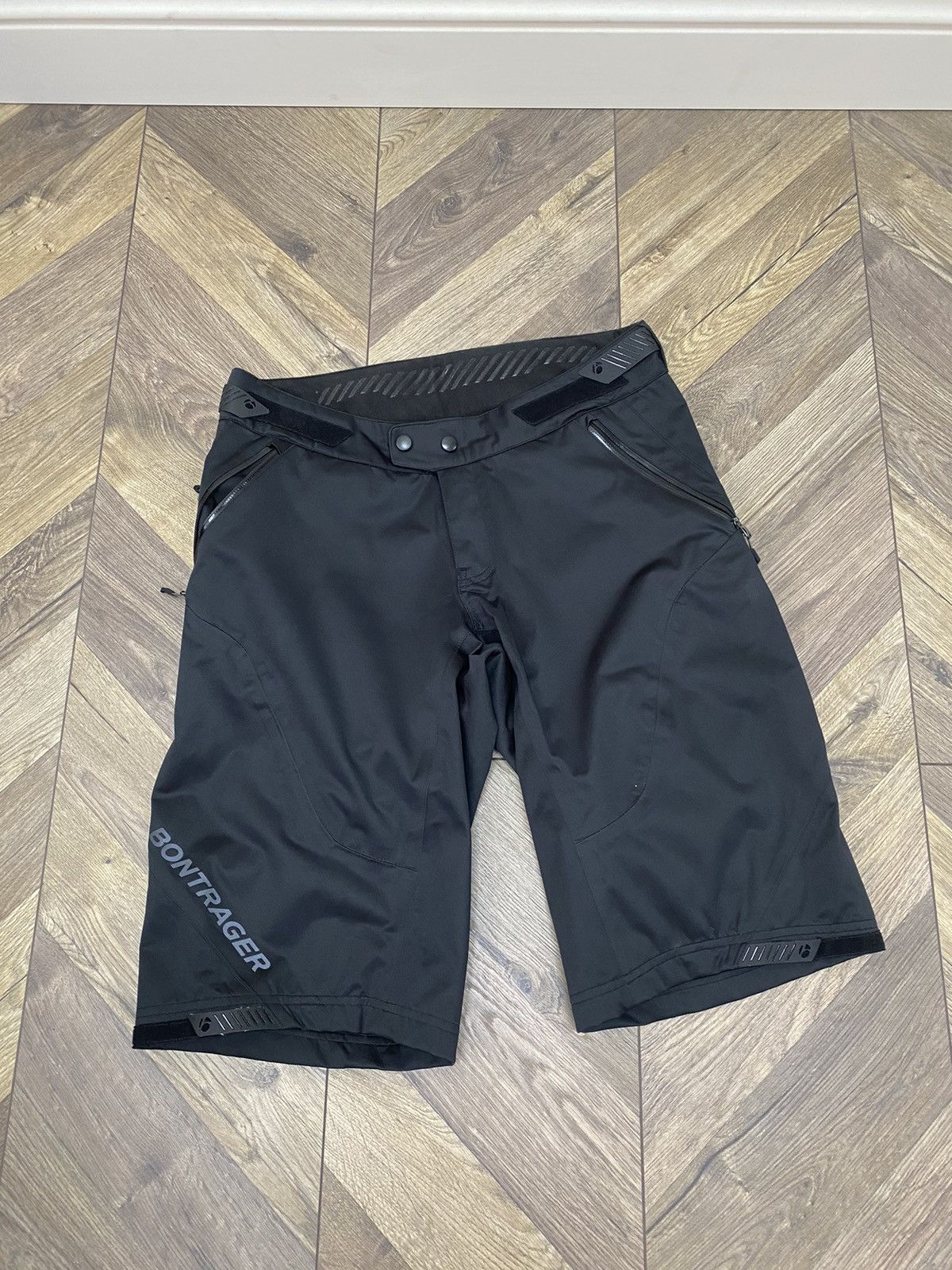 Vintage Vintage Bontrager Evoke Stormshell Shorts Cycling Pockets Size US 34 / EU 50 - 3 Thumbnail