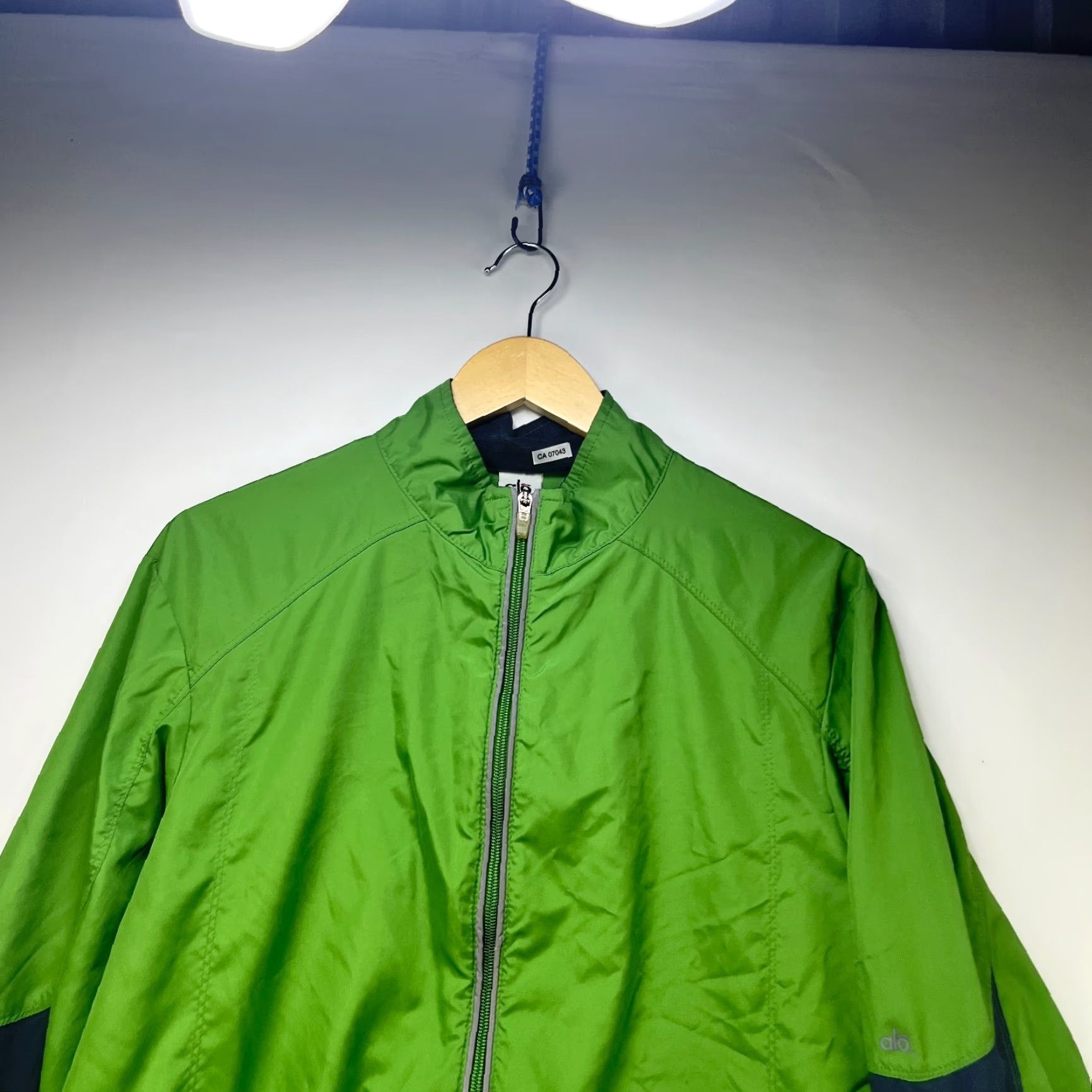 Alo VINTAGE Alo Yoga Zip-Up Windbreaker Jacket Women’s 2XL Size XXL / US 16-18 / IT 52-54 - 3 Thumbnail