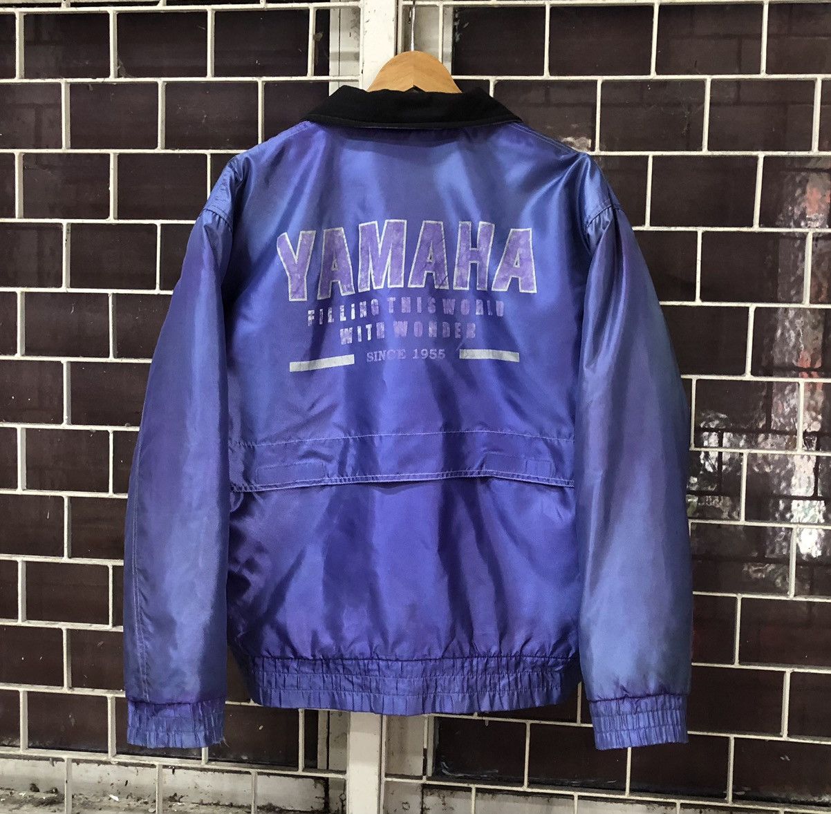 Sports Specialties VTG YAMAHA Faded THRASHED DISTRESSED Racing Bomber Jacket Size US M / EU 48-50 / 2 - 10 Thumbnail