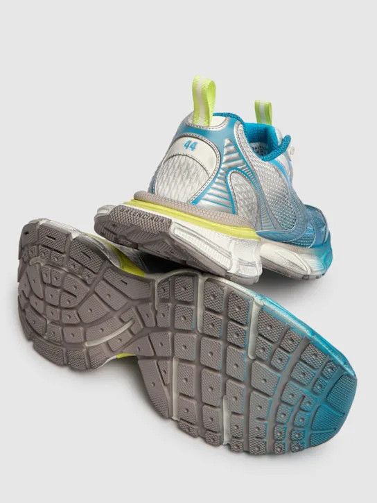 o1lsvrm0425 Sneakers in Blue/Yellow