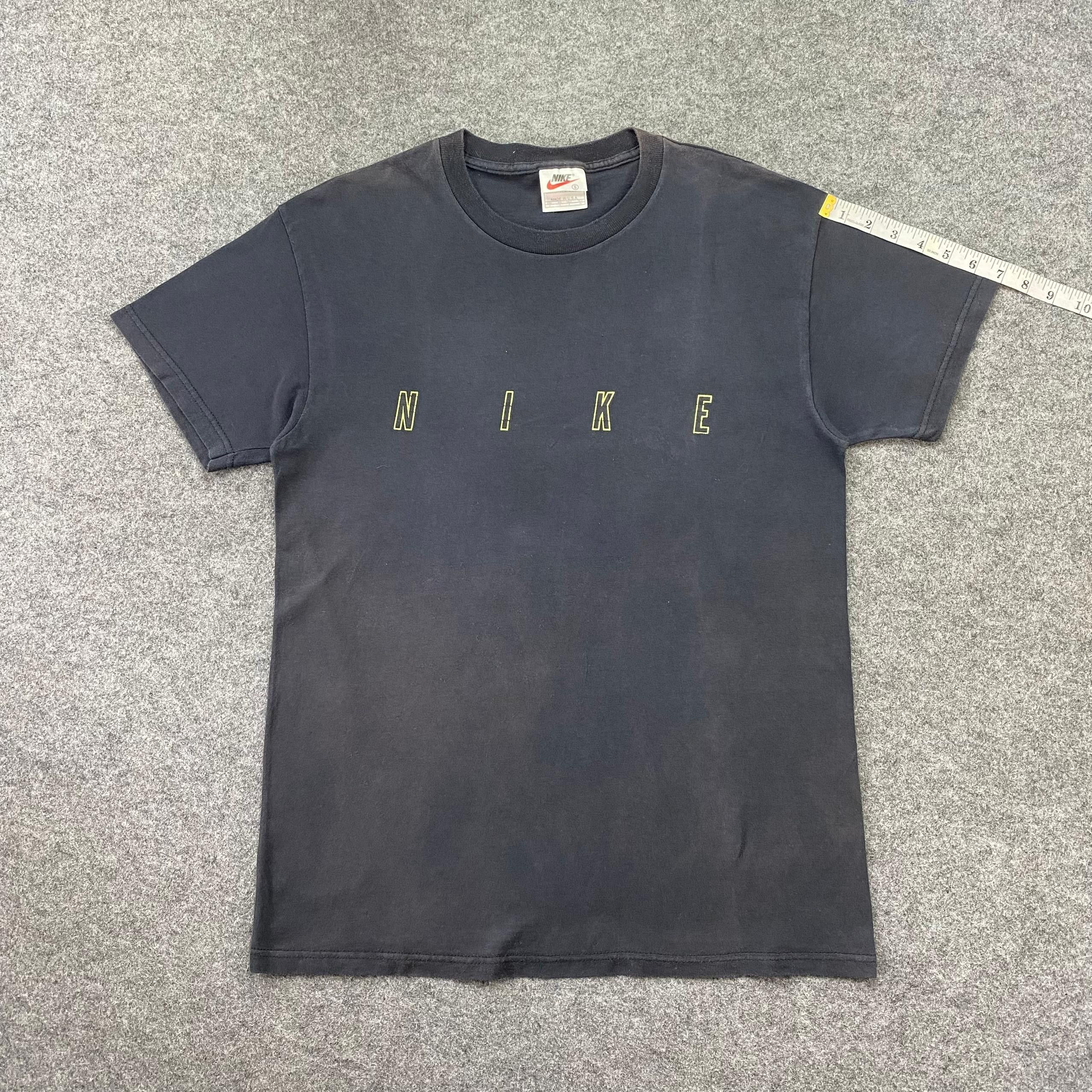Nike Vintage Nike Sport Tshirt Size US L / EU 52-54 / 3 - 3 Thumbnail