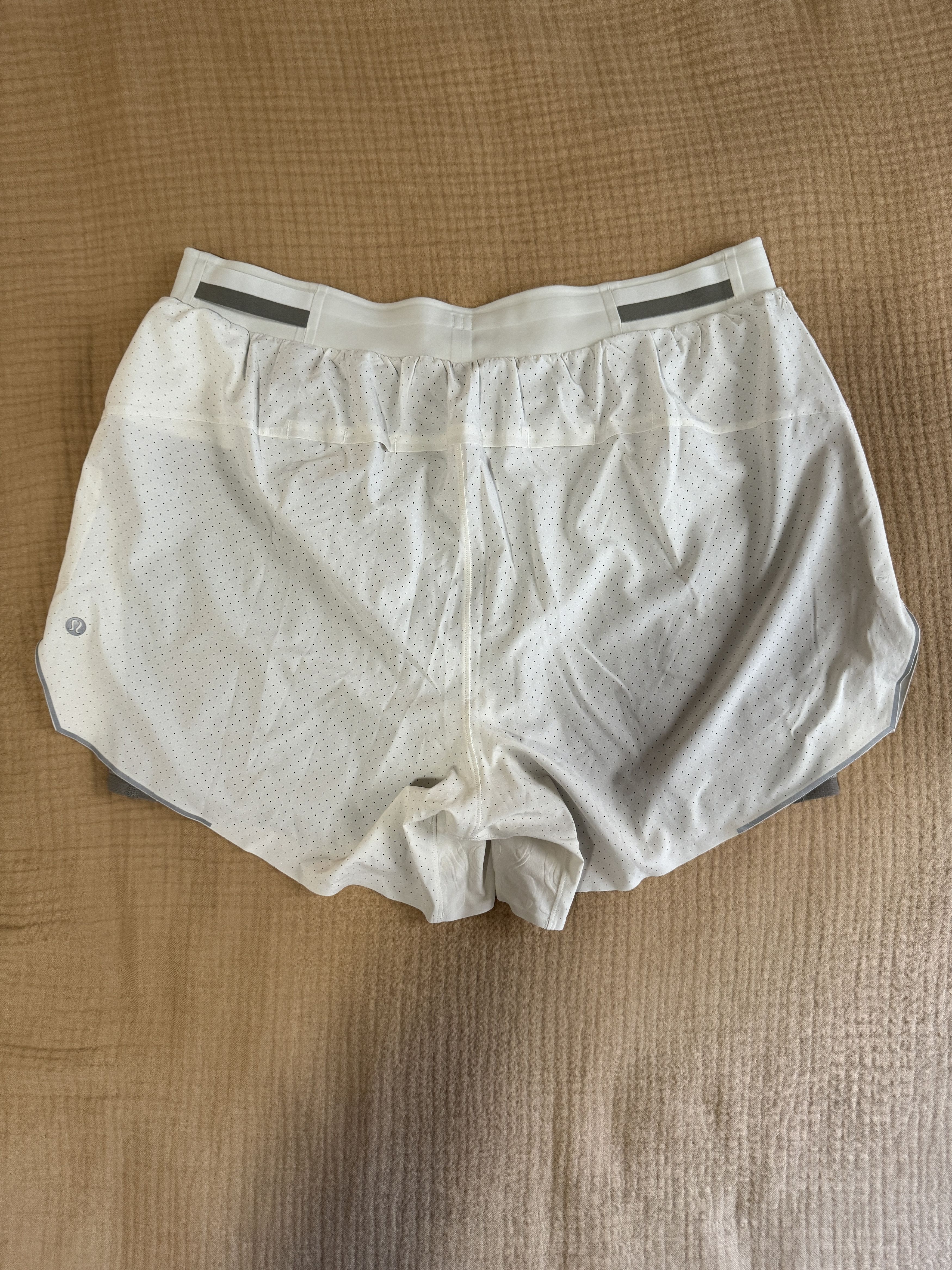 Lululemon Fast and Free Short 5" *Airflow Size US 38 / EU 54 - 2 Thumbnail