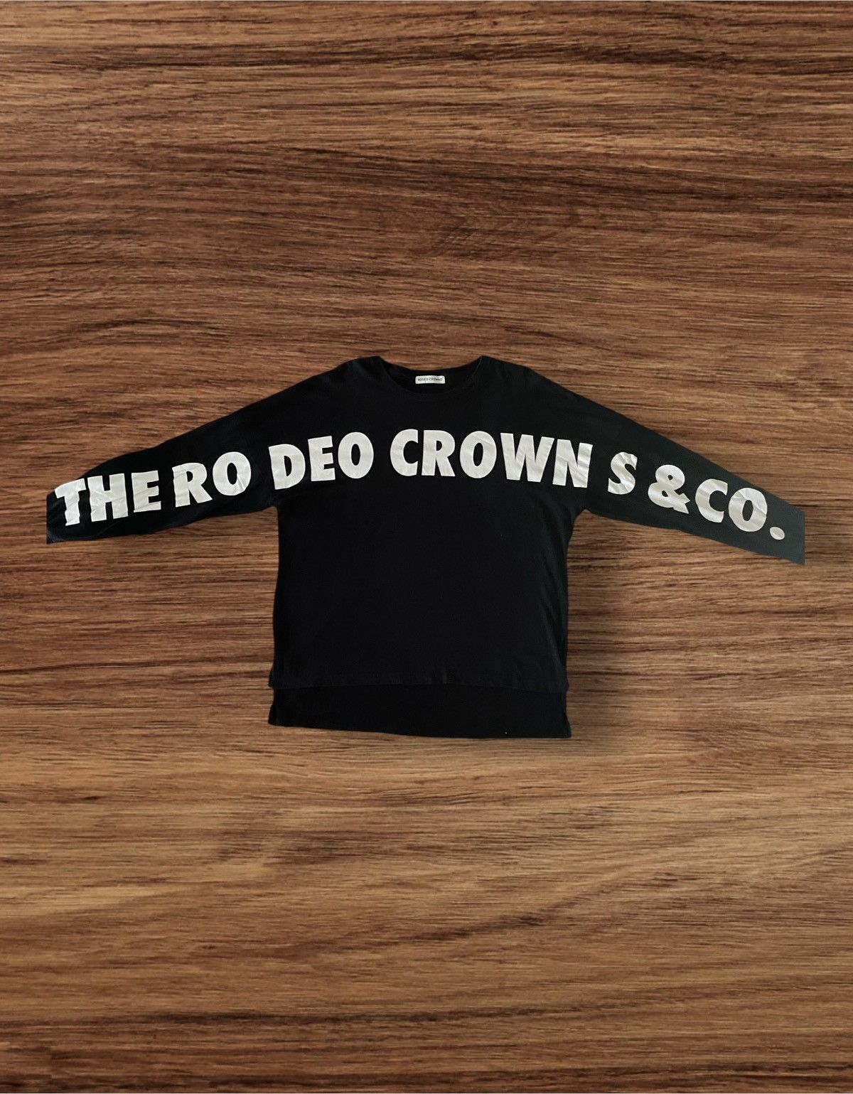 Japanese Brand × Vintage Vintage Japanese Brand Rodeo Crowns Big Logo Long Sleeve Tee Size US L / EU 52-54 / 3 - 1 Thumbnail