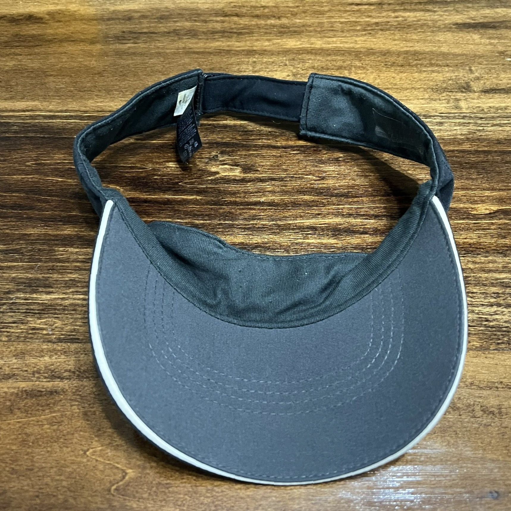 Nike Nike Visor Hat Cap Running Hiking Strap Back Black White Swoosh Dri Fit Cap Men One Size Adjustable Lightweight Breathable Outdoor Sports Casual Best Size ONE SIZE - 6 Thumbnail