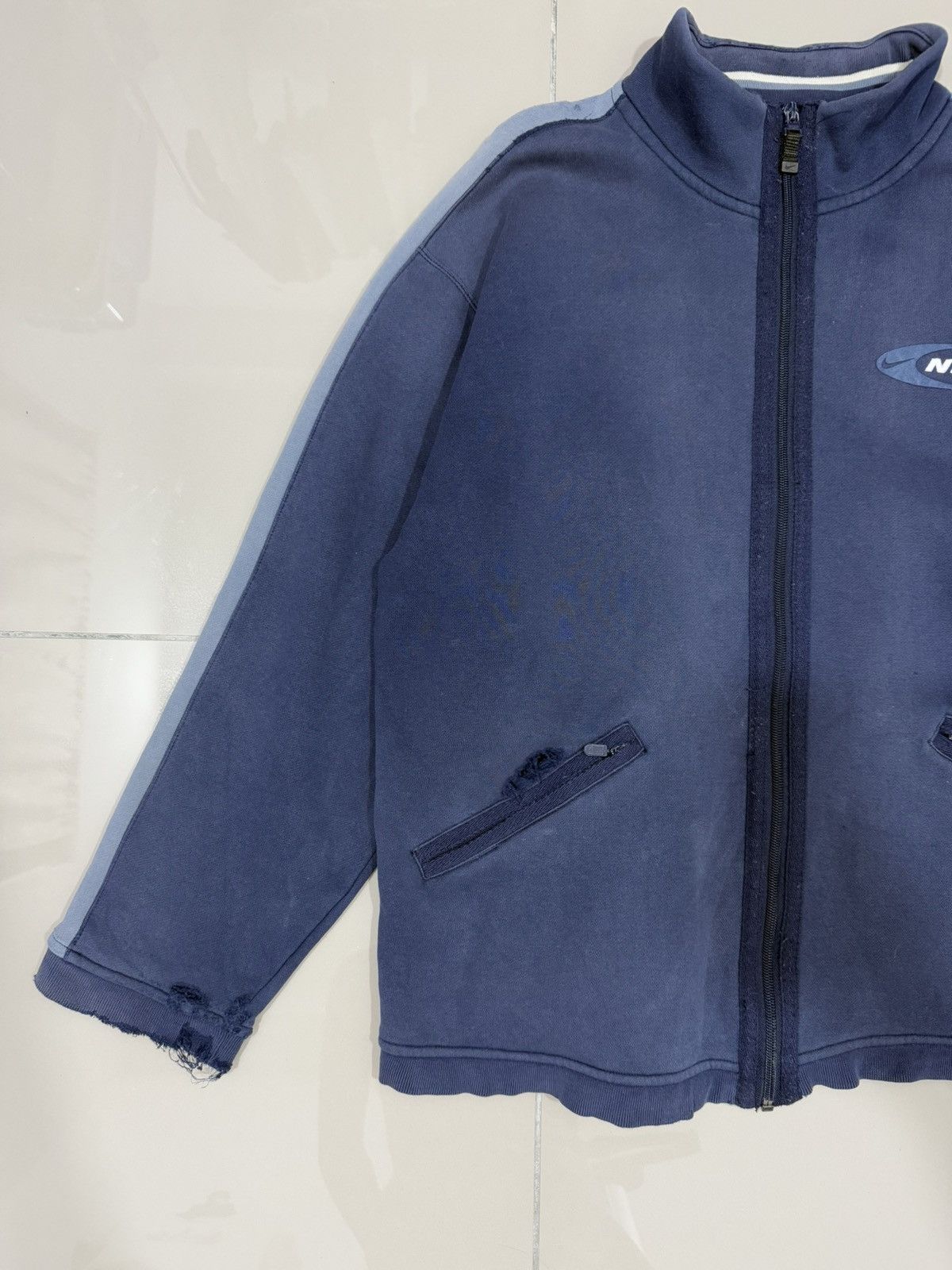 Nike × Vintage Trashed Nike Zipper Sweater Size US M / EU 48-50 / 2 - 3 Thumbnail