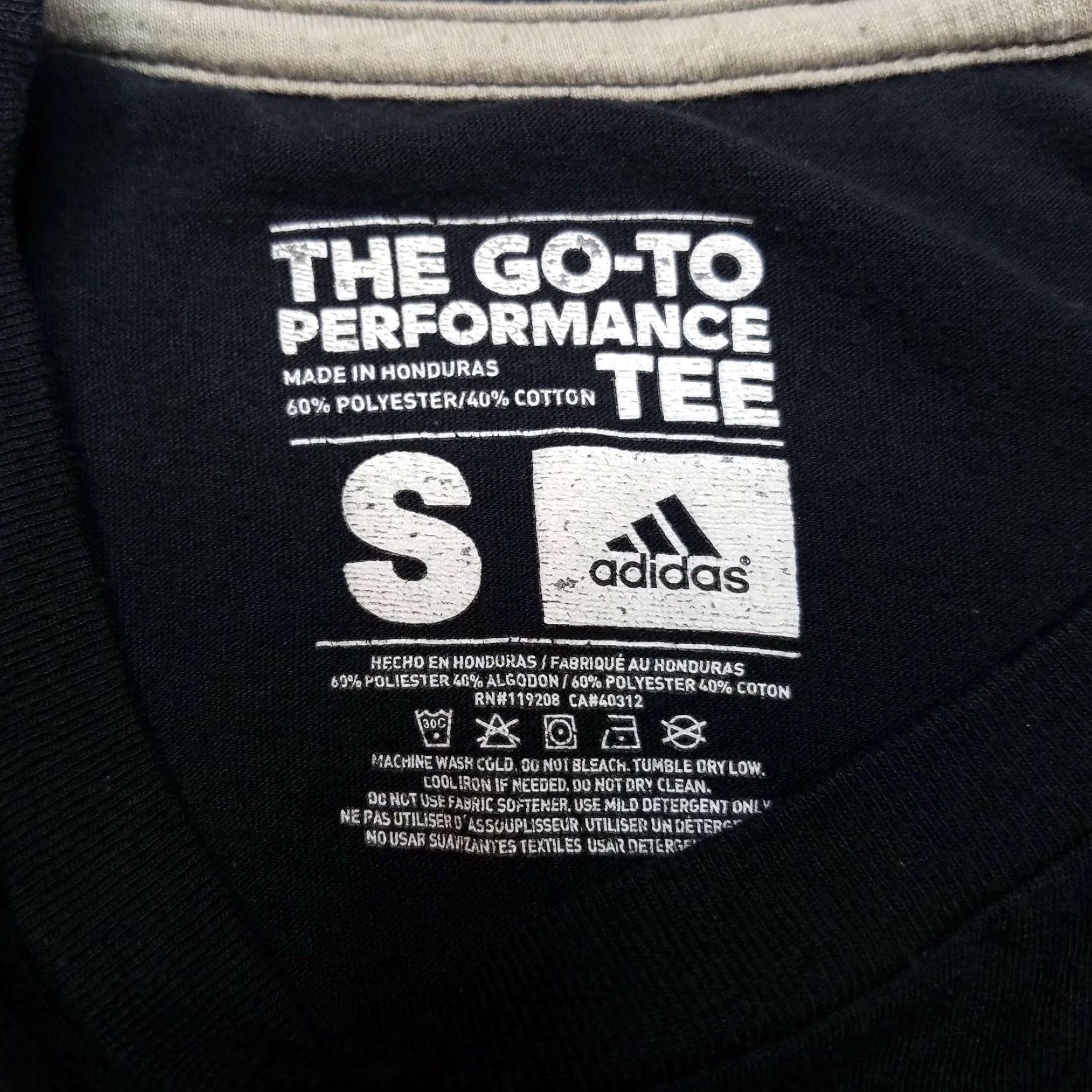 Adidas ADIDAS Heart Over Hype Graphic T-Shirt Black Adidas Shirt Adult Small S Short Sleeve Crew Neck Men’s Black S Graphic USA Size US S / EU 44-46 / 1 - 8 Thumbnail